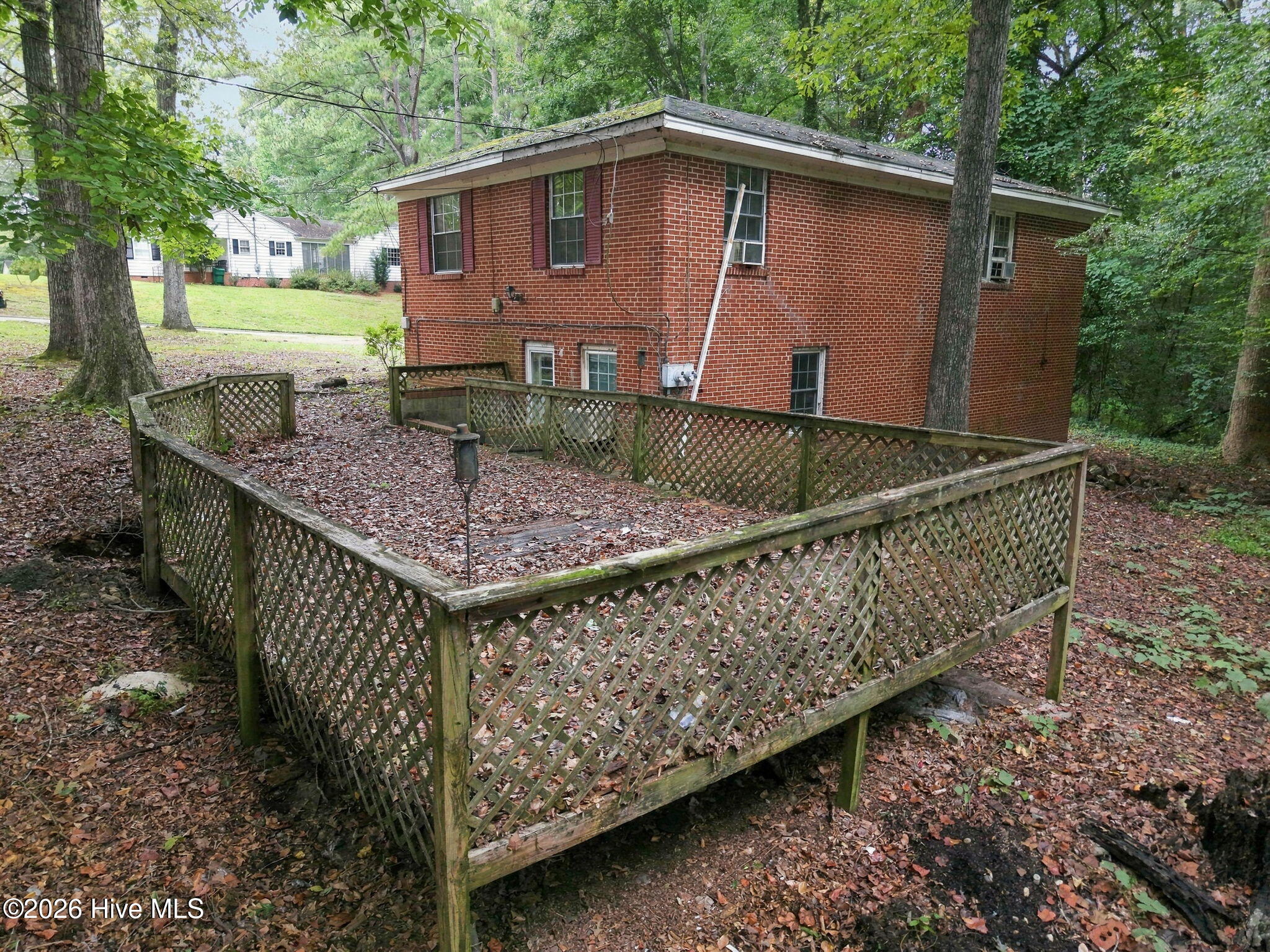 401 E Franklin Street Property Photo 35