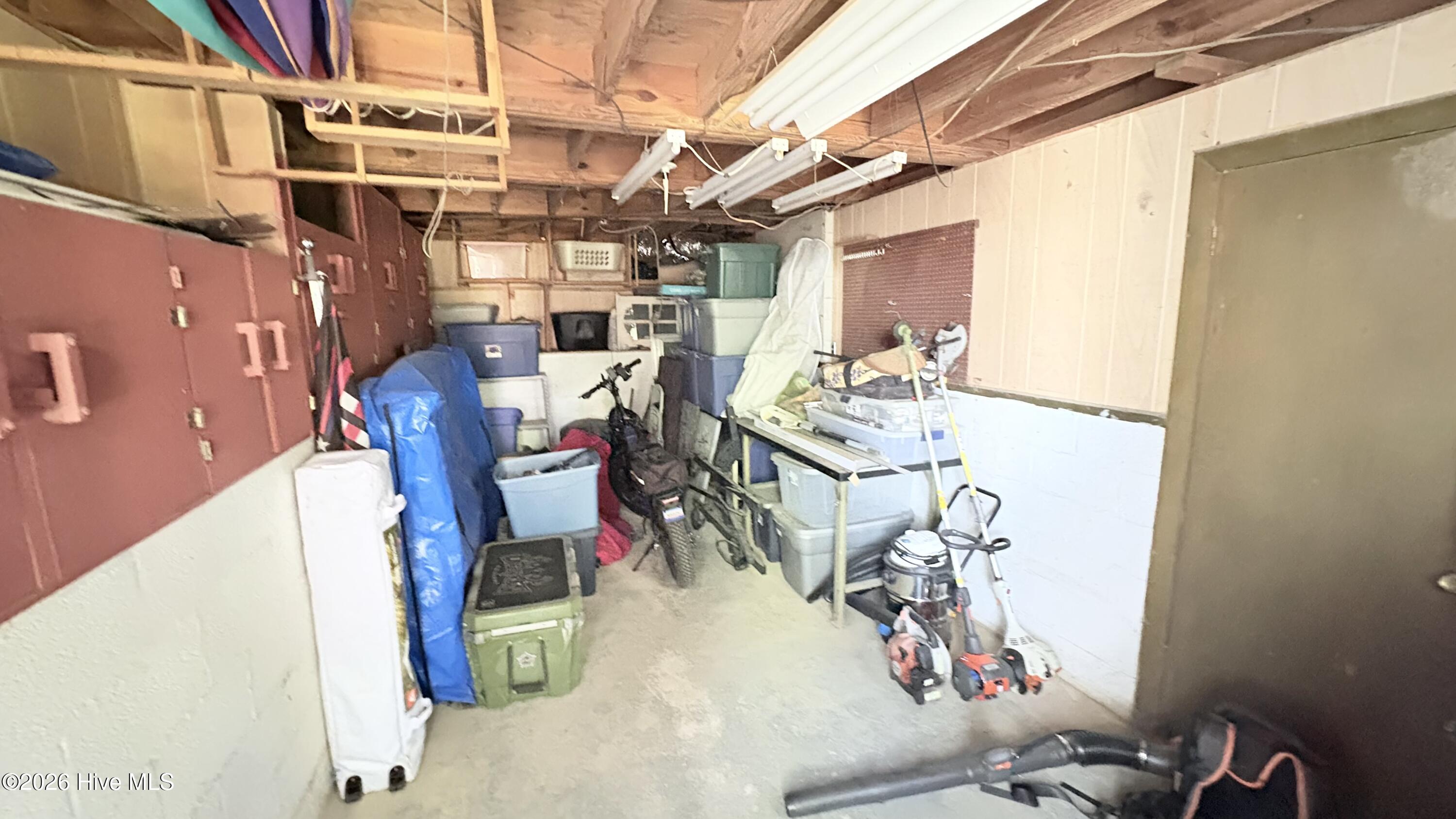 634 Victoria Drive Property Photo 38