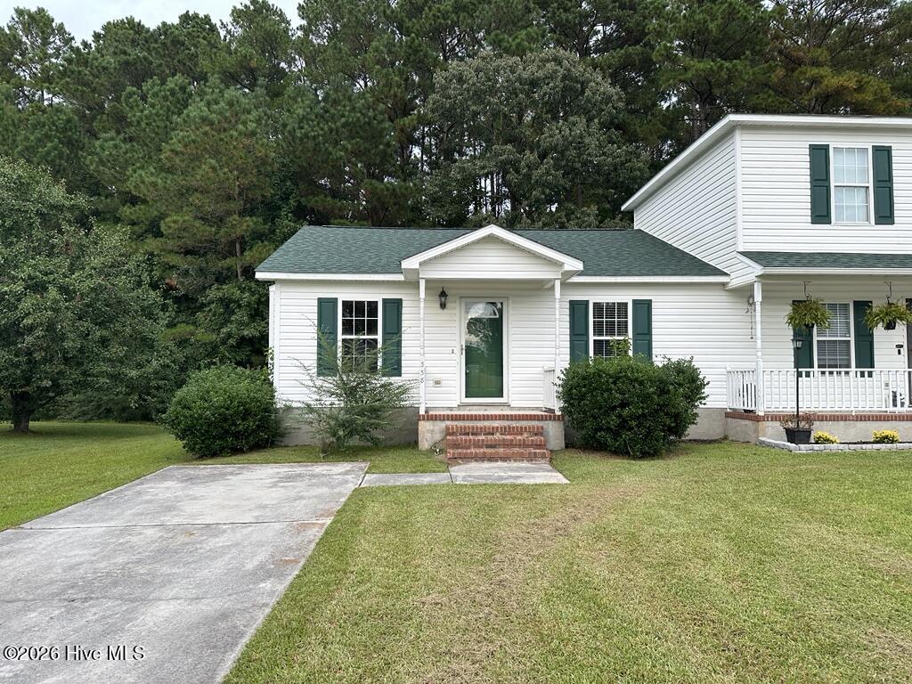 338 Winners Circle N - Property Photo 1