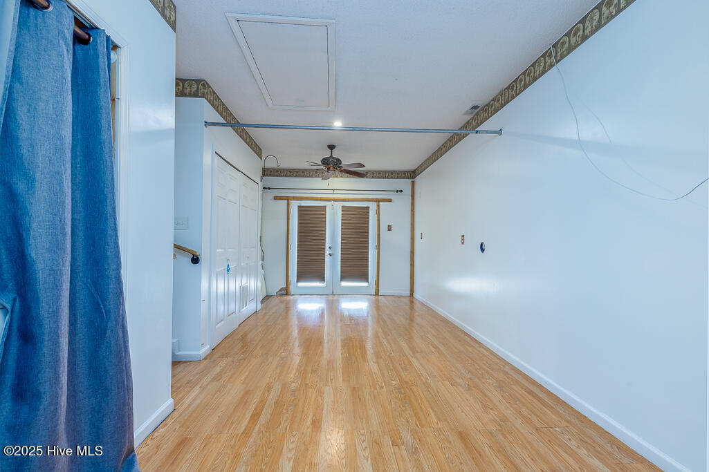 301 Murdoch Road Property Photo 10