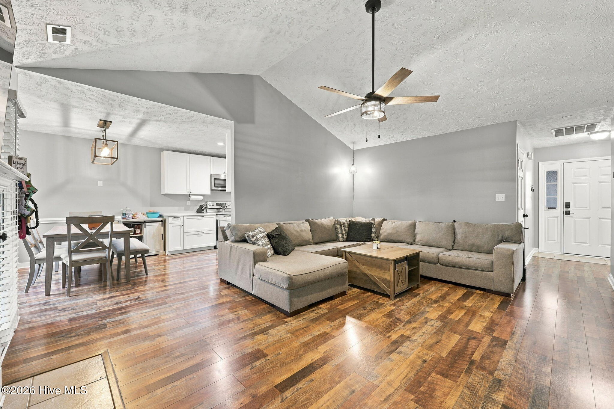 255 Cash Avenue Property Photo 8