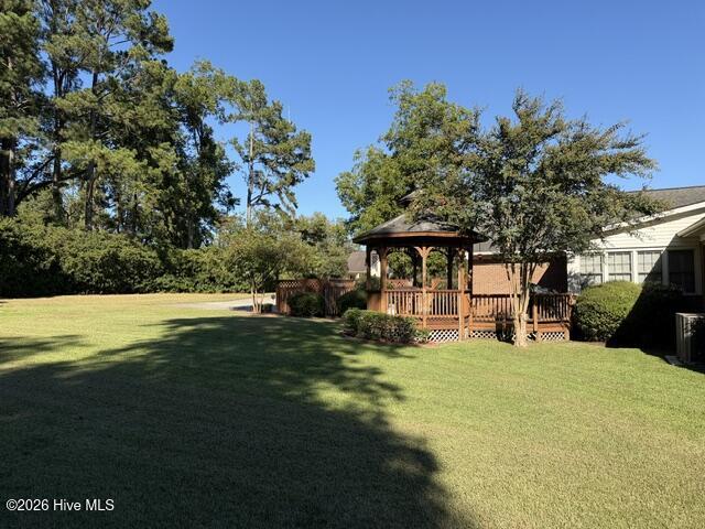 301 Davis Street Property Photo 8