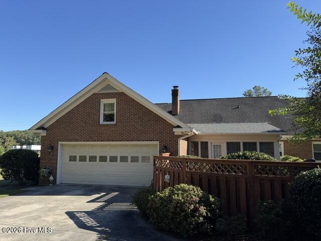 301 Davis Street Property Photo 14
