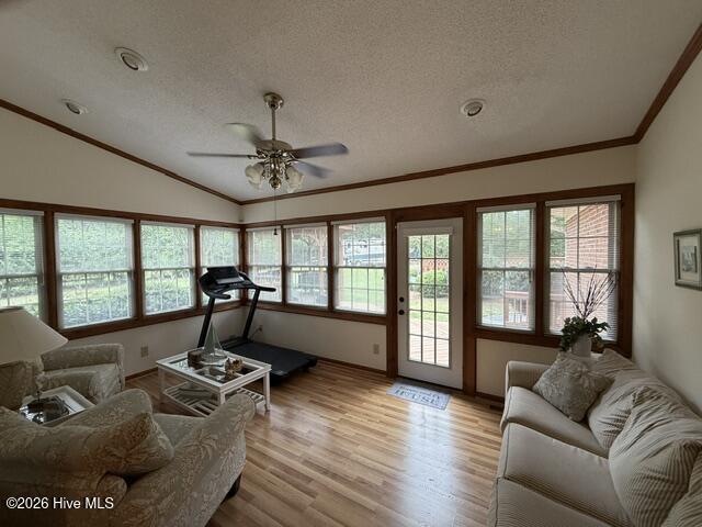 301 Davis Street Property Photo 30