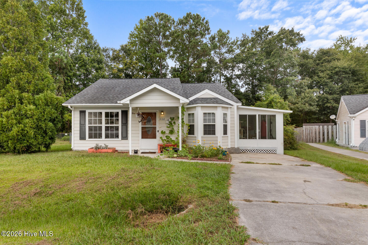 408 Somerset Cove Property Photo 1
