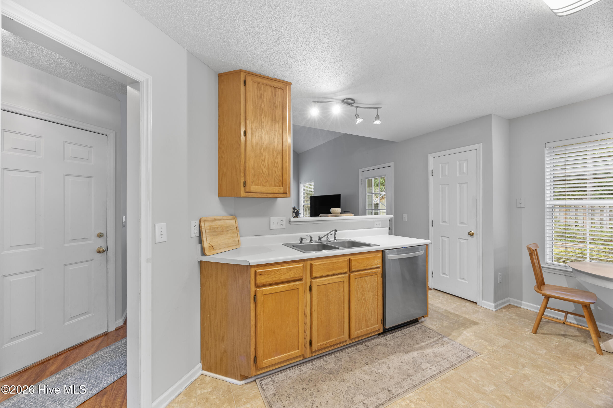4918 Split Rail Drive Property Photo 19