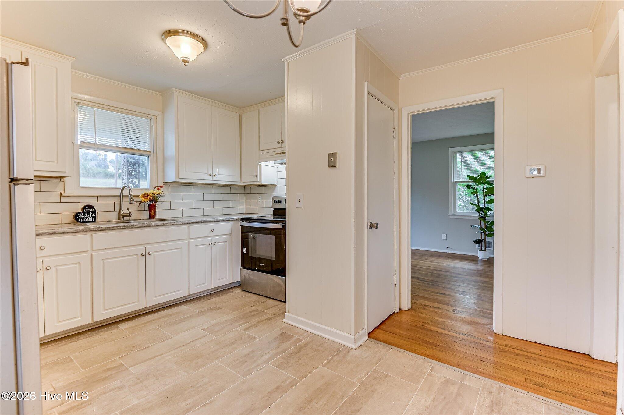 2236 Walden Drive Property Photo 5