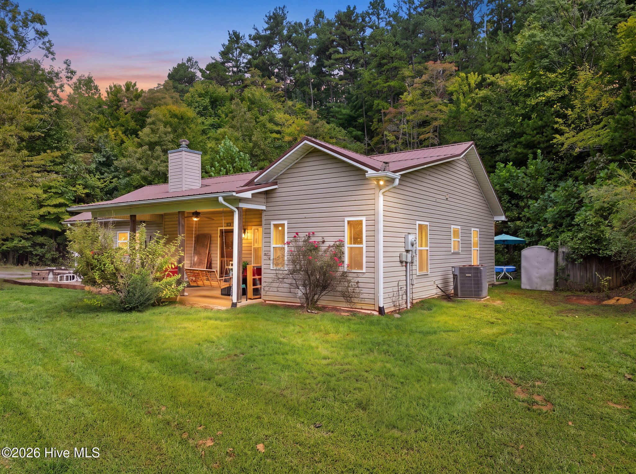 6844 Martins Creek Road Property Photo 1
