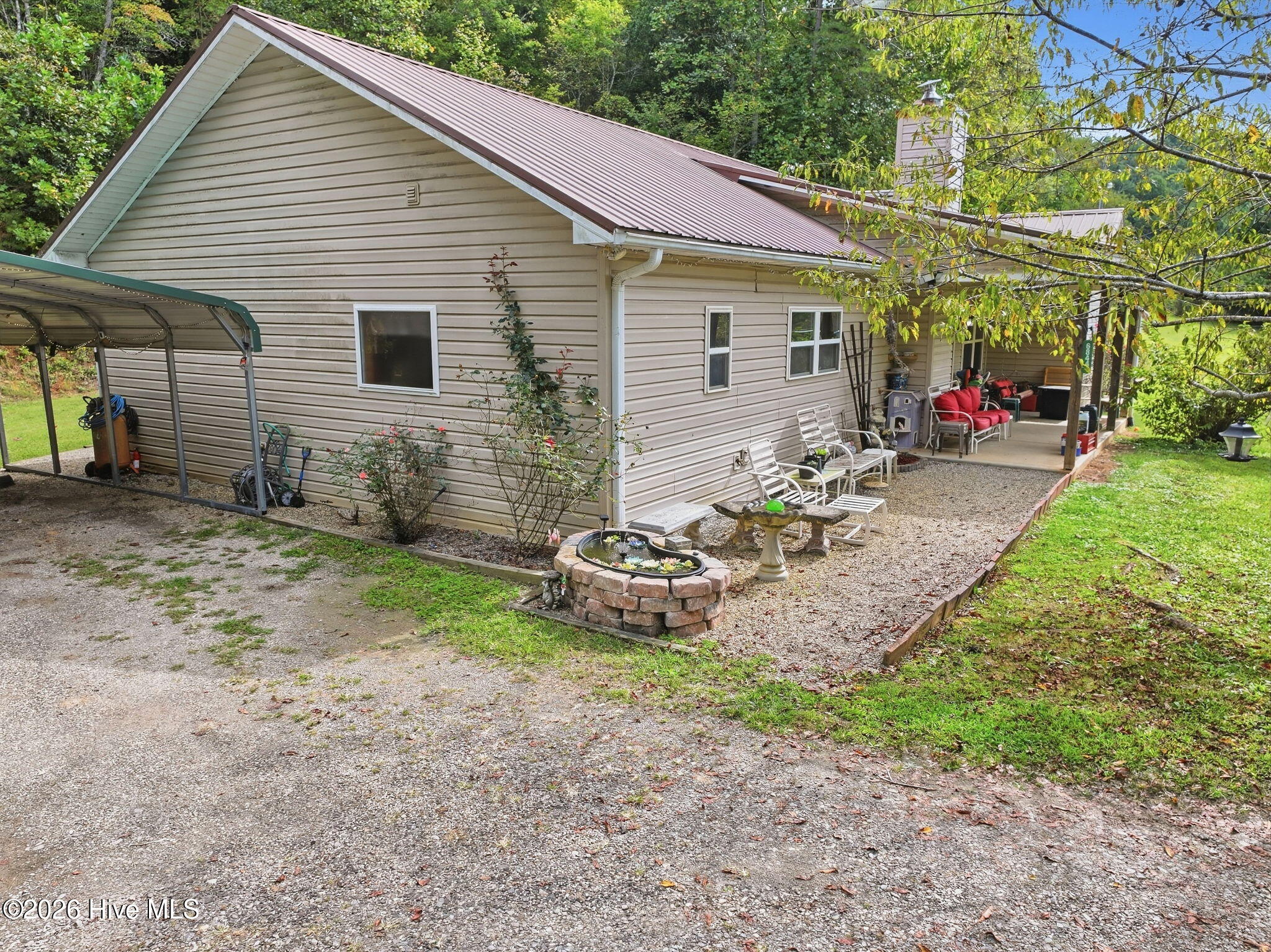 6844 Martins Creek Road Property Photo 11