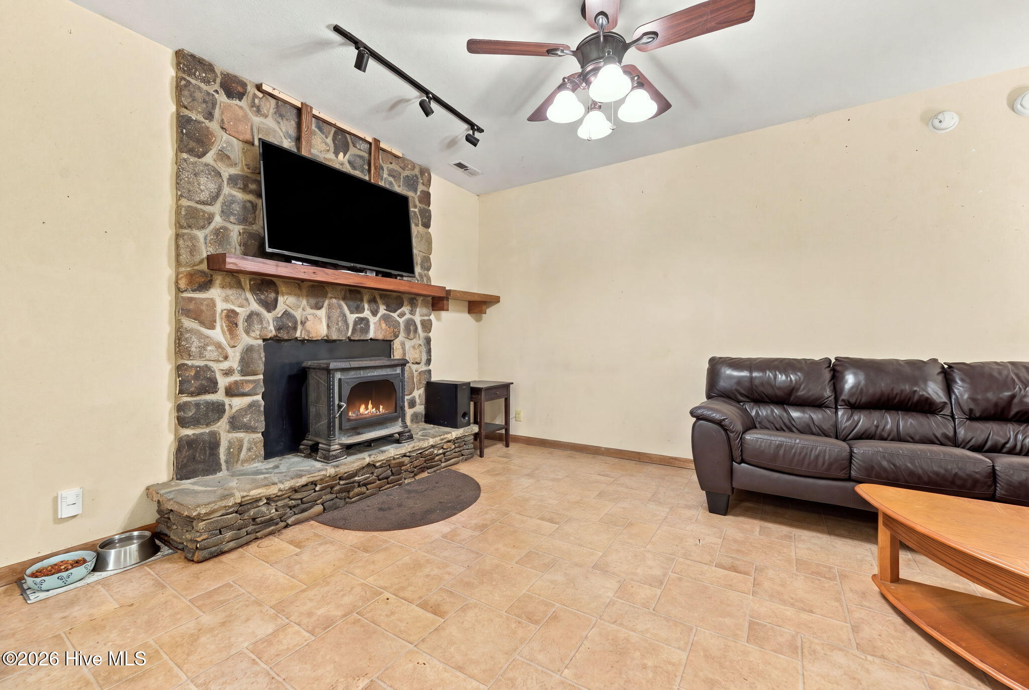 6844 Martins Creek Road Property Photo 17