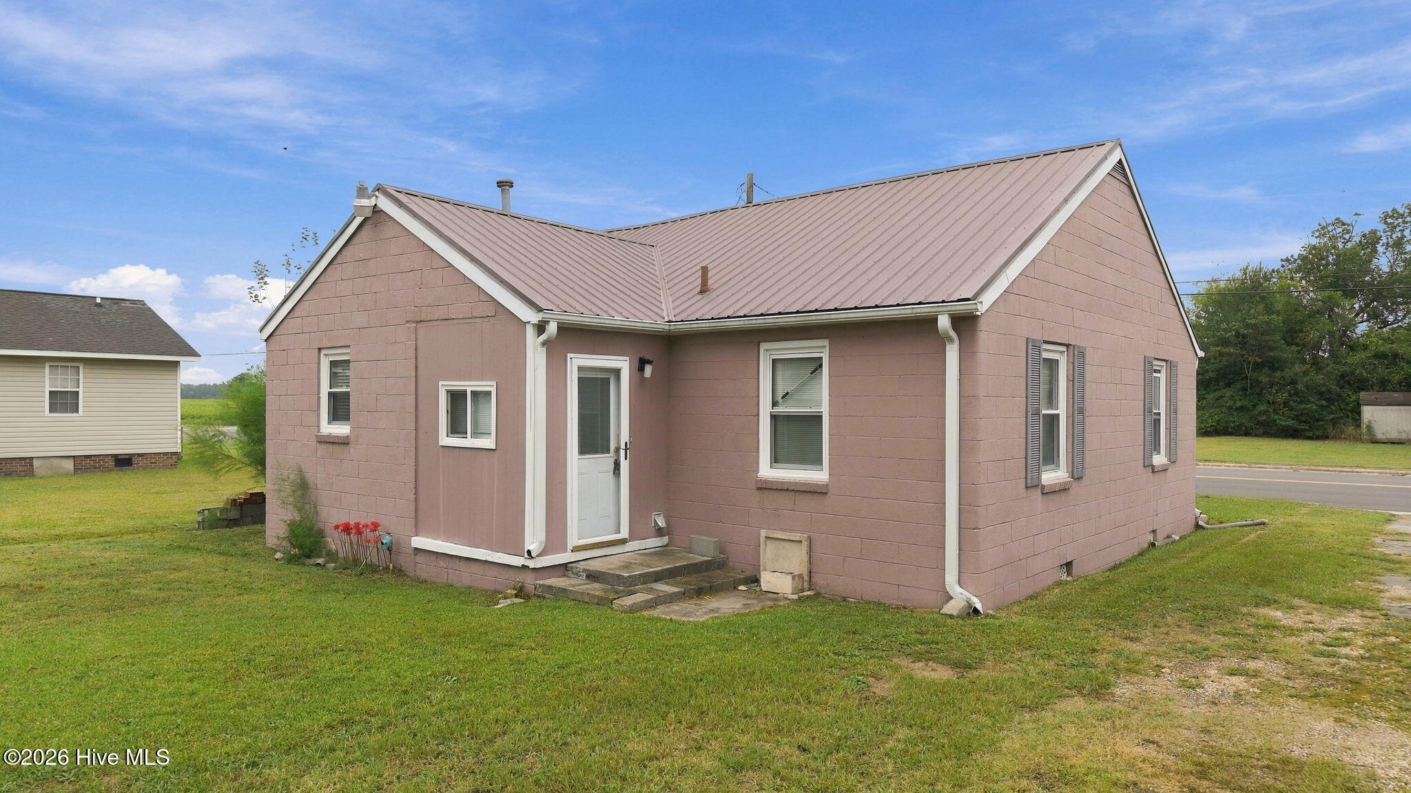 305 N Charles Street Property Photo 5