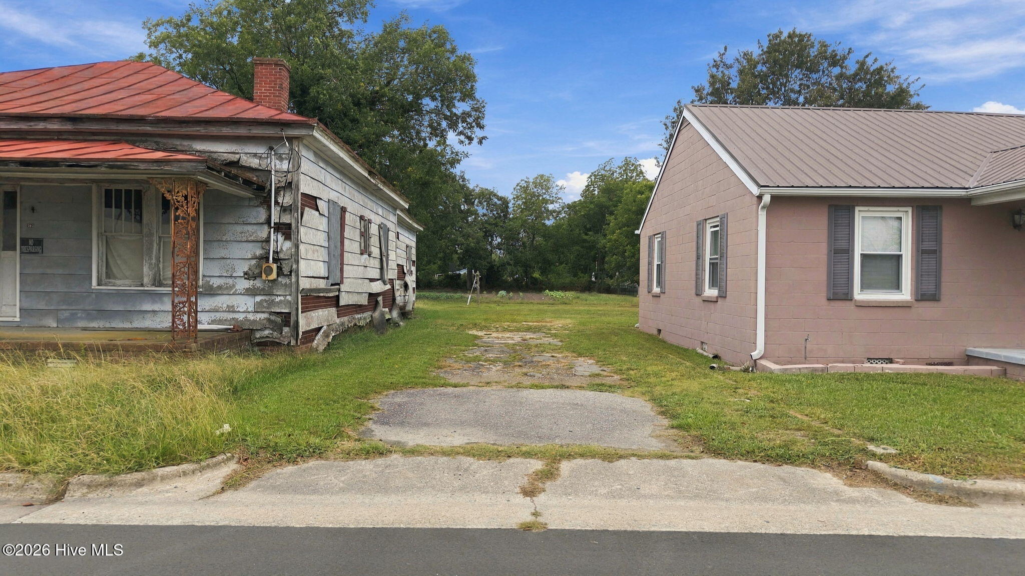 305 N Charles Street Property Photo 9