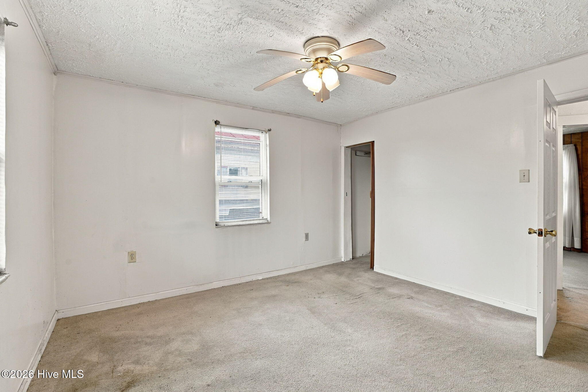 305 N Charles Street Property Photo 14