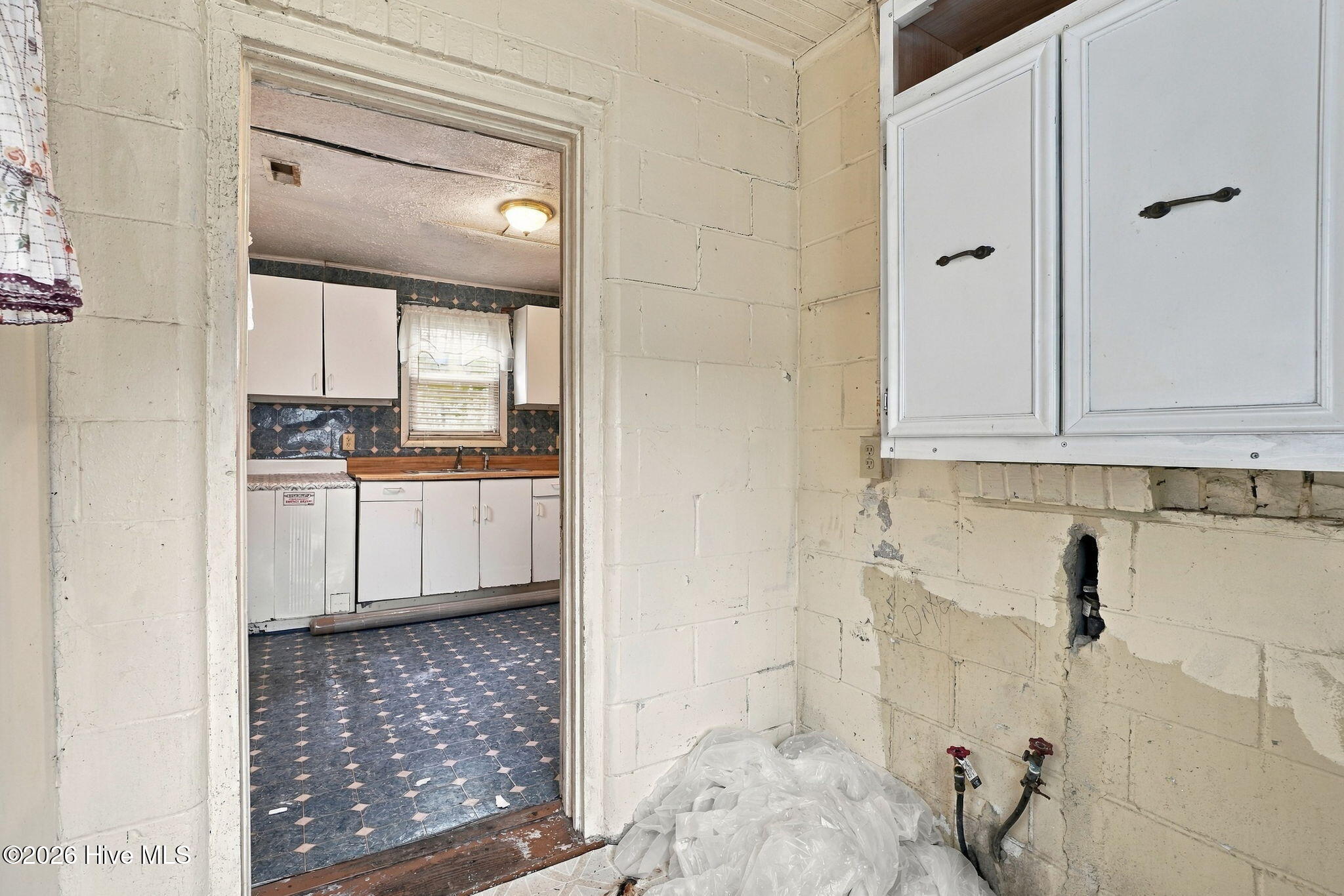 305 N Charles Street Property Photo 21