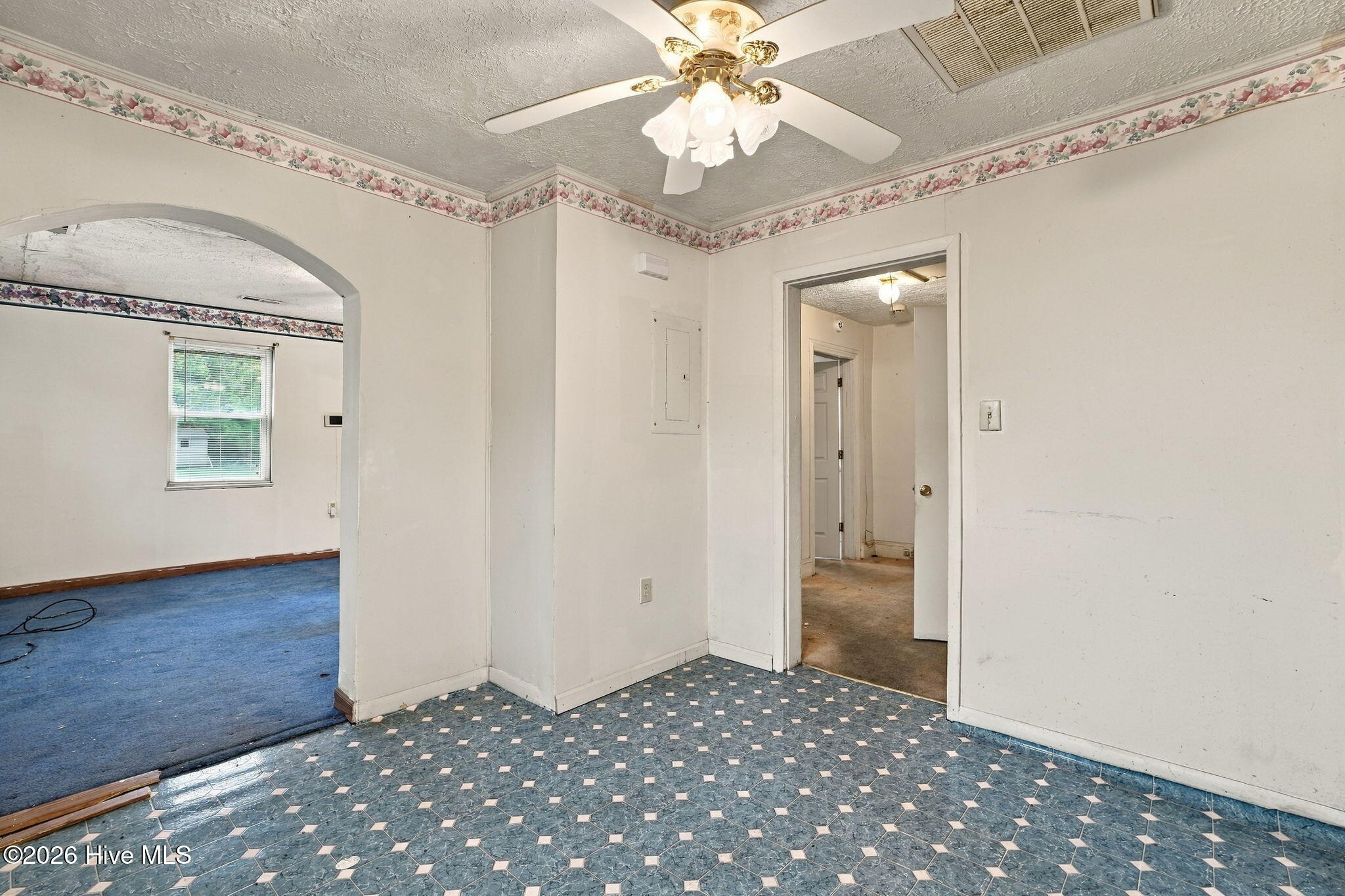 305 N Charles Street Property Photo 26