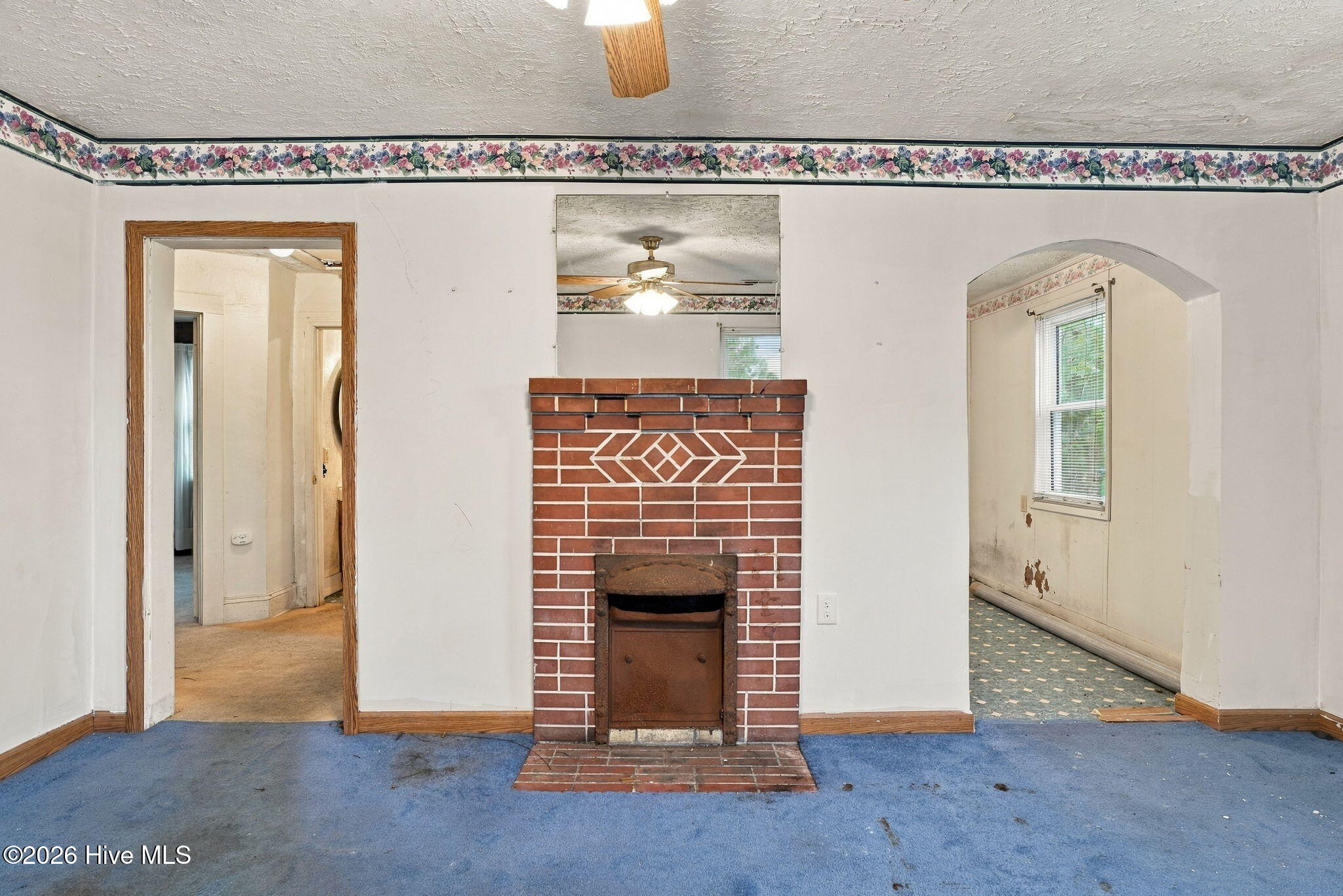 305 N Charles Street Property Photo 28