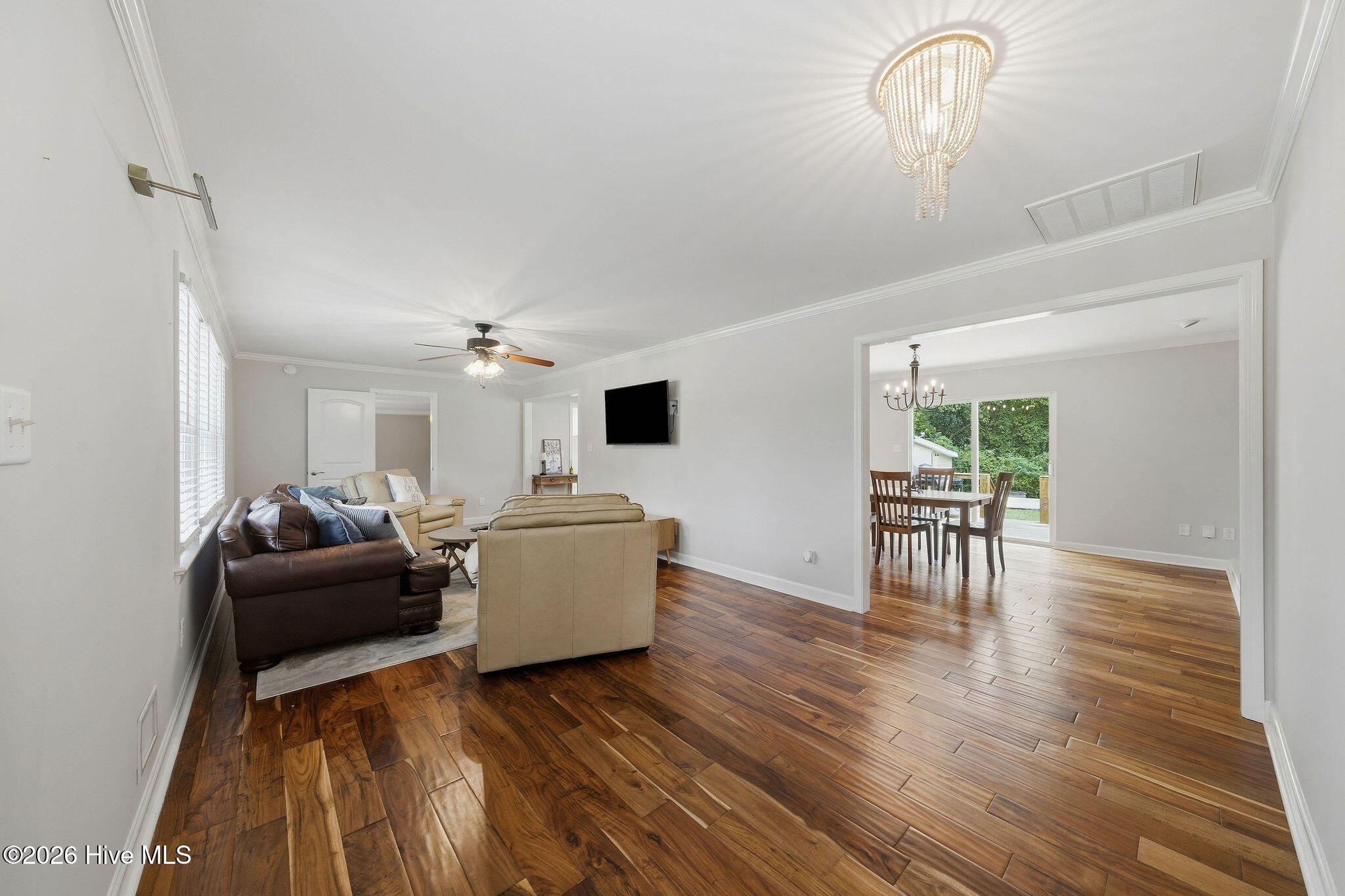 4524 Mockingbird Lane Property Photo 6