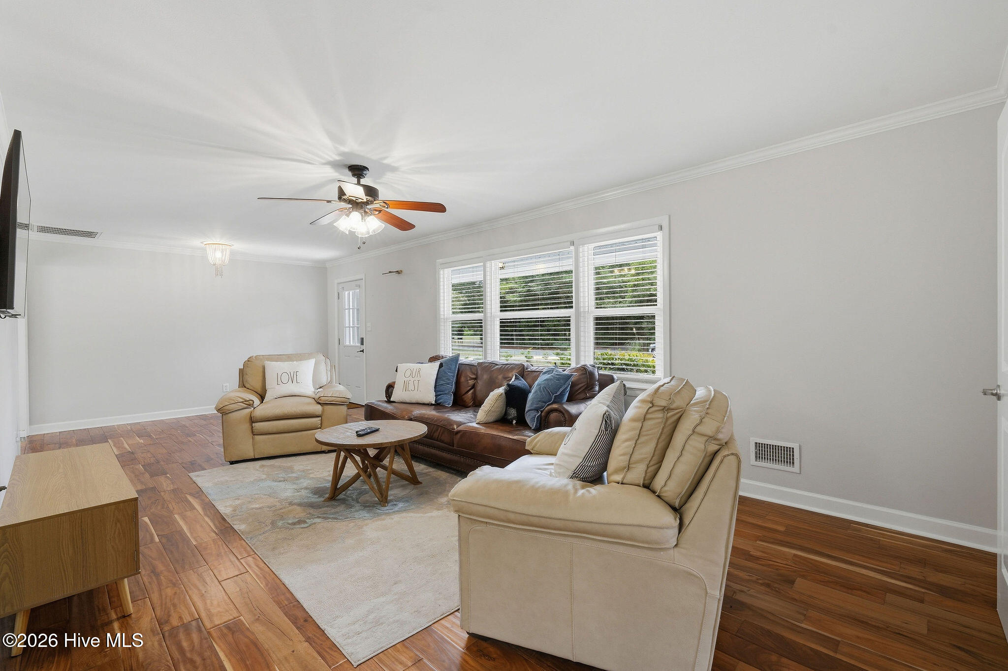 4524 Mockingbird Lane Property Photo 11