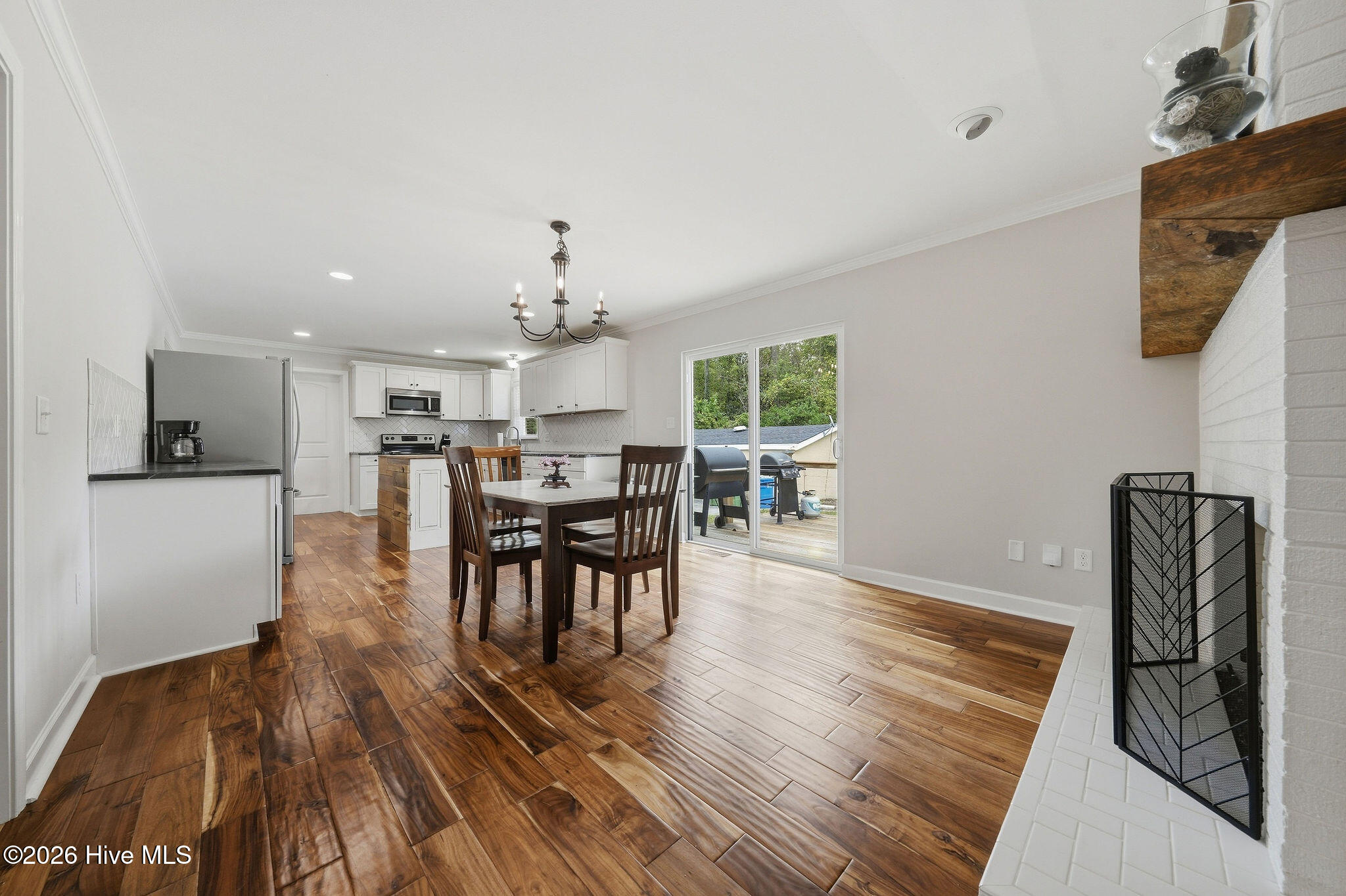 4524 Mockingbird Lane Property Photo 15