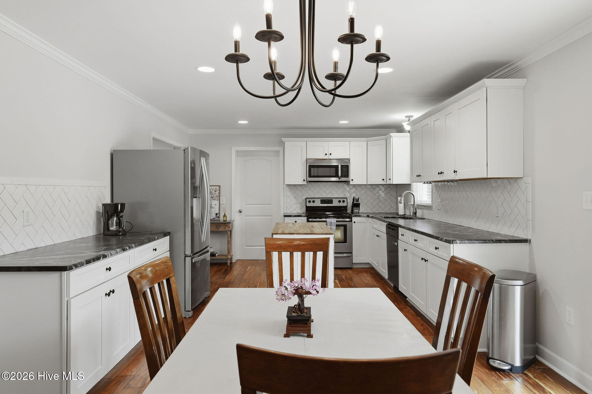 4524 Mockingbird Lane Property Photo 18