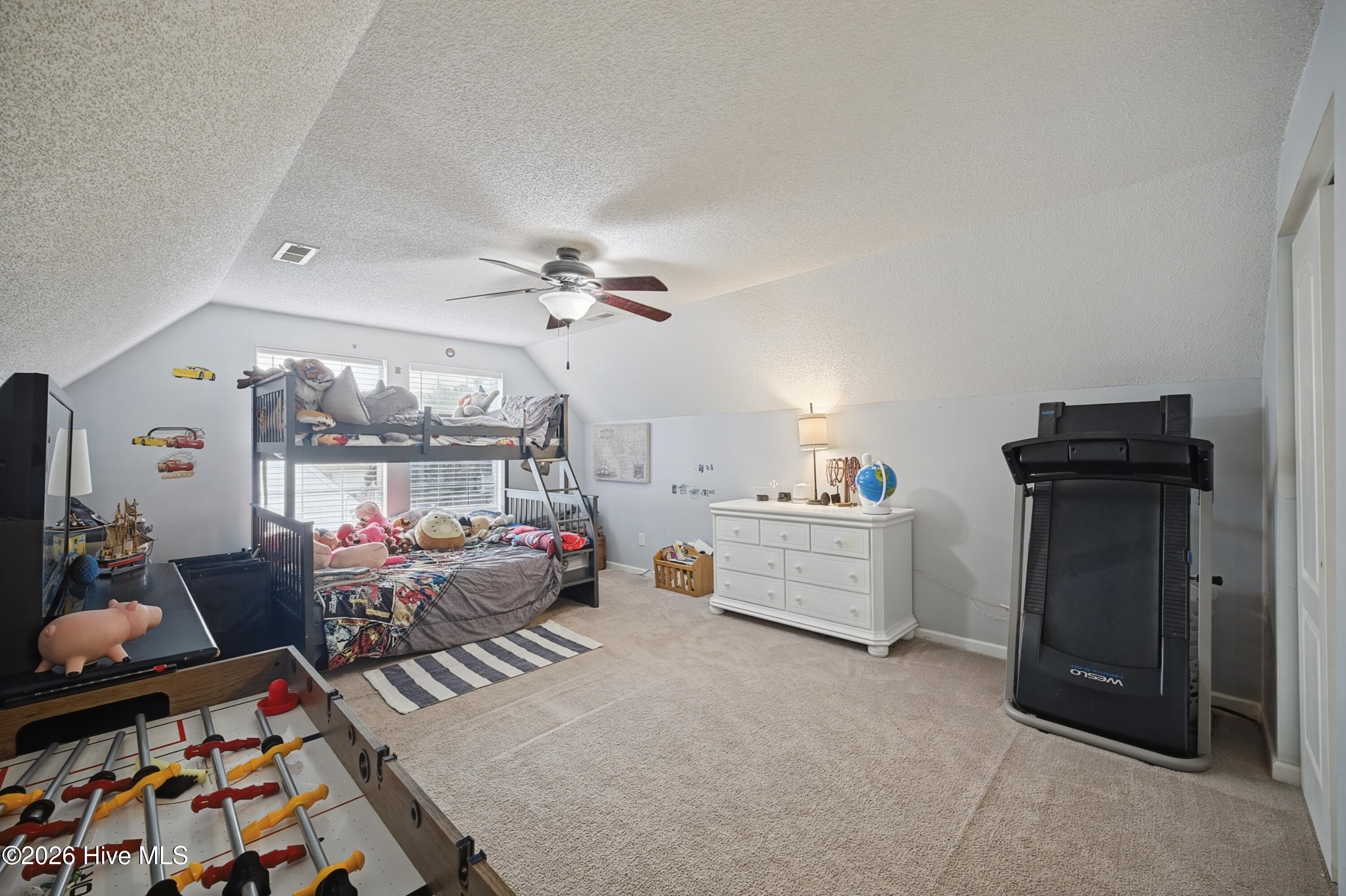 142 Green View Road Property Photo 23
