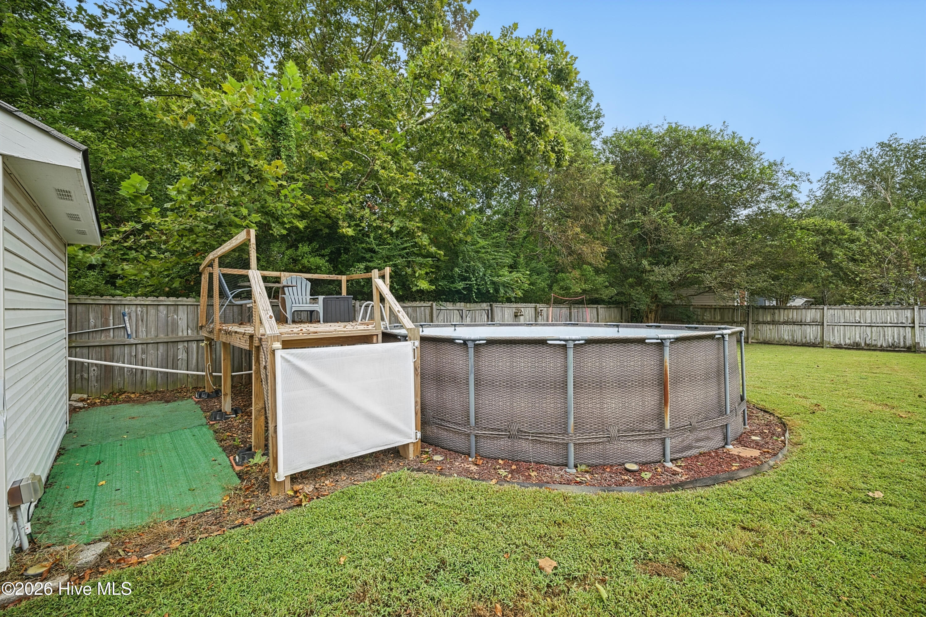 142 Green View Road Property Photo 36