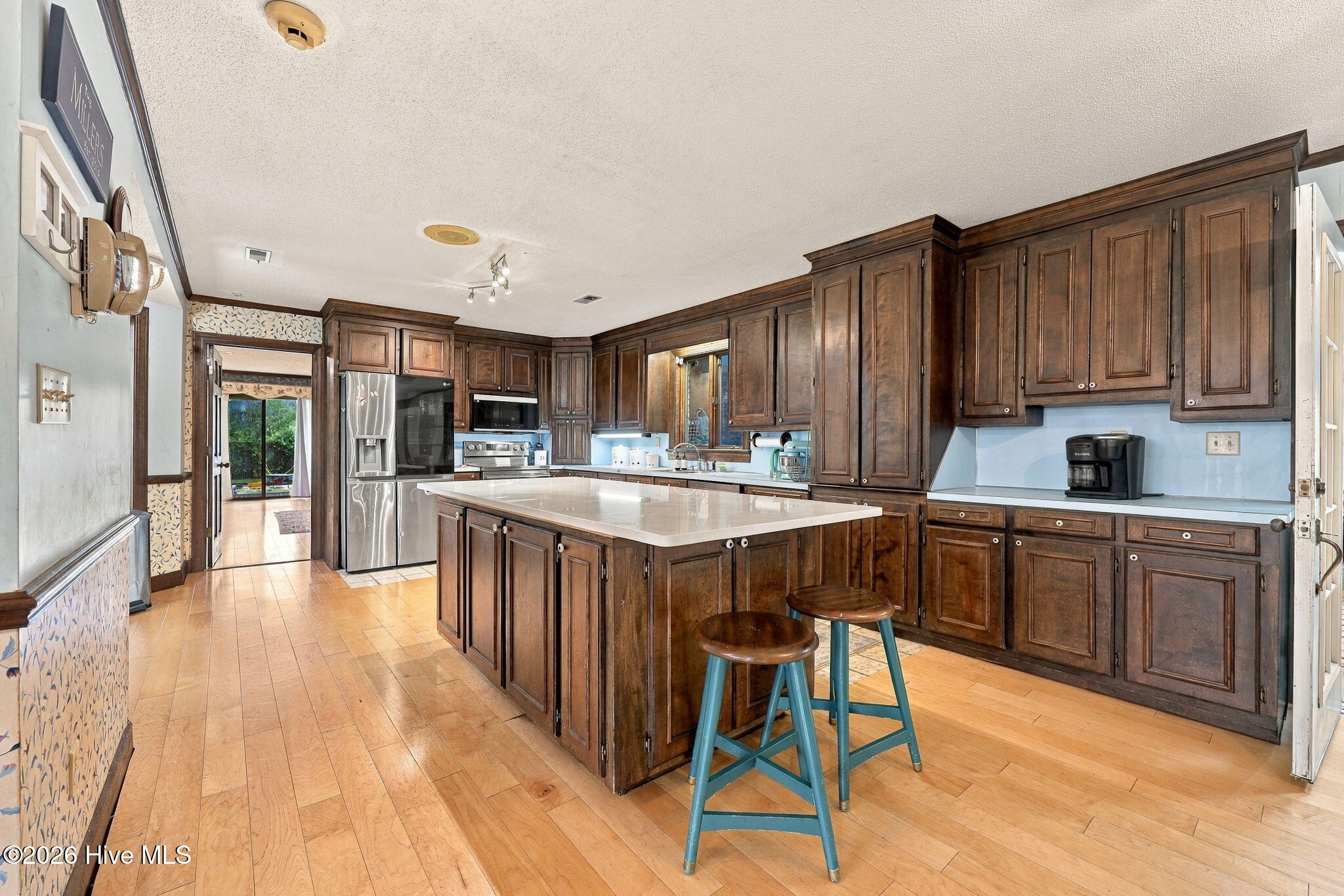 2904 Mills Road Property Photo 11
