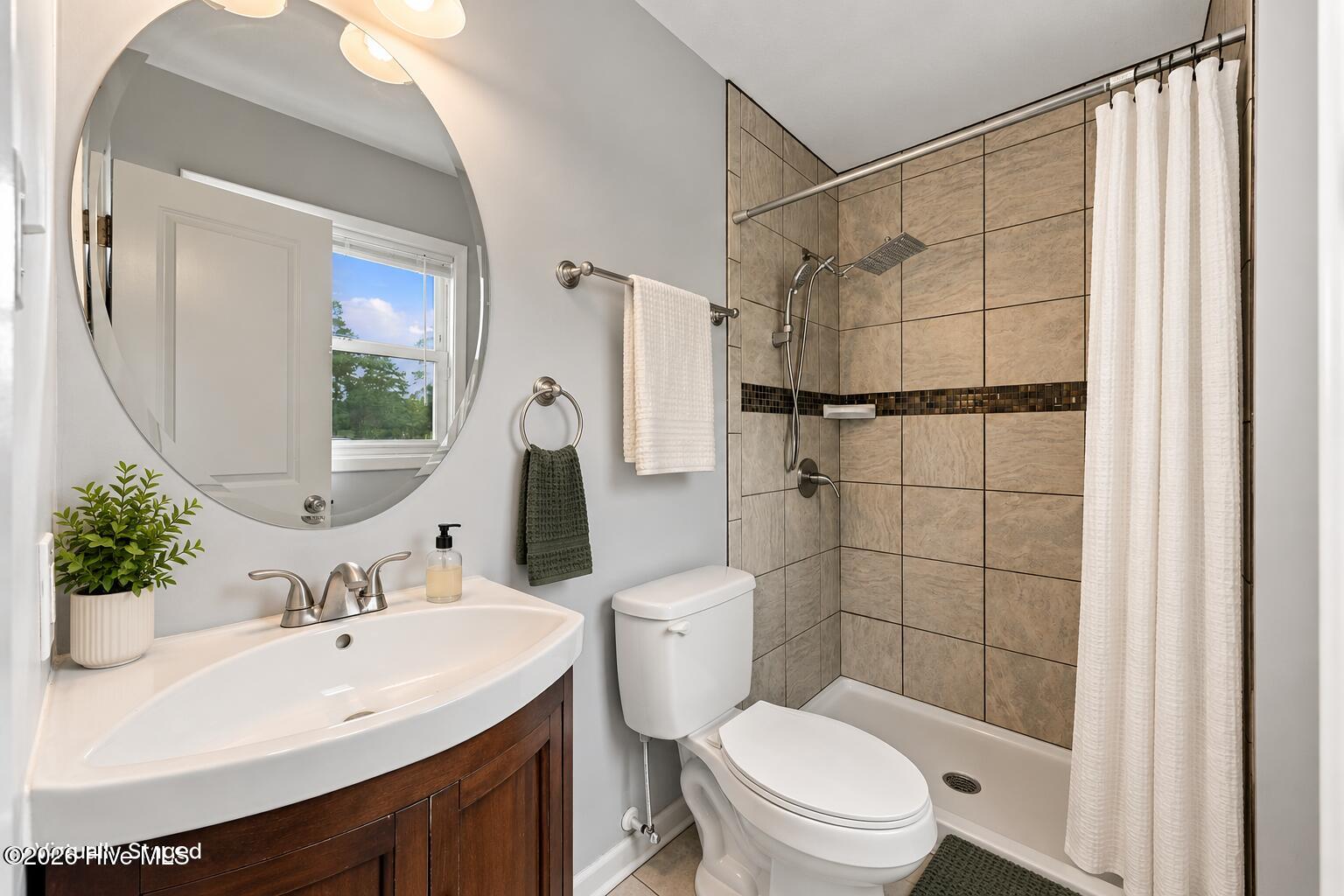 811 Little John Avenue Property Photo 13
