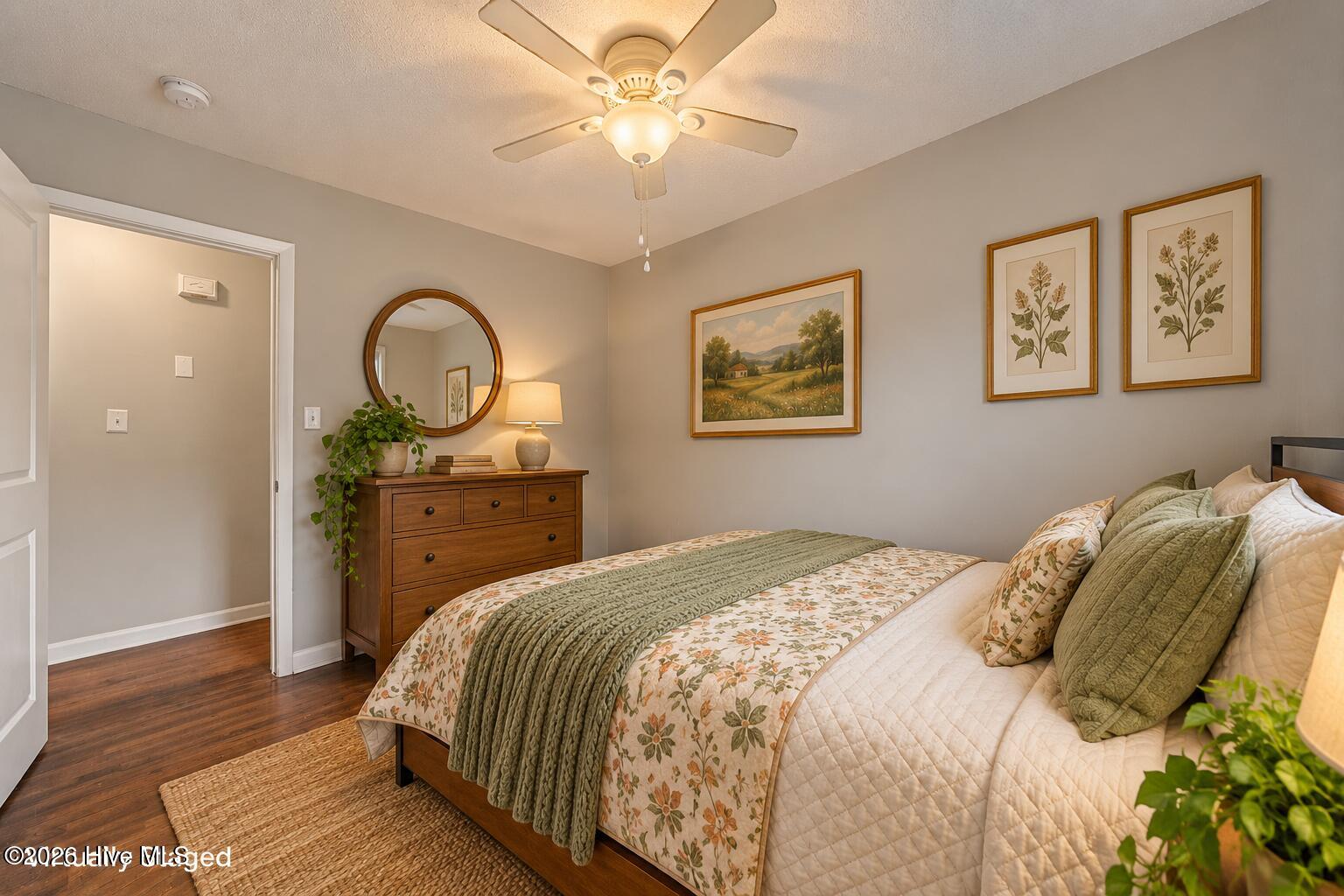 811 Little John Avenue Property Photo 15