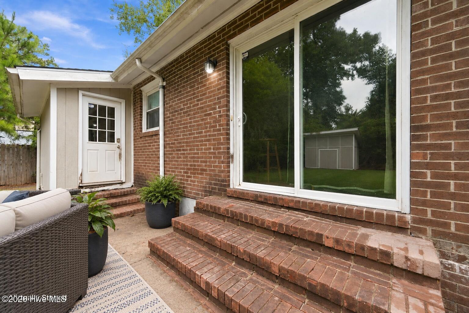 811 Little John Avenue Property Photo 22