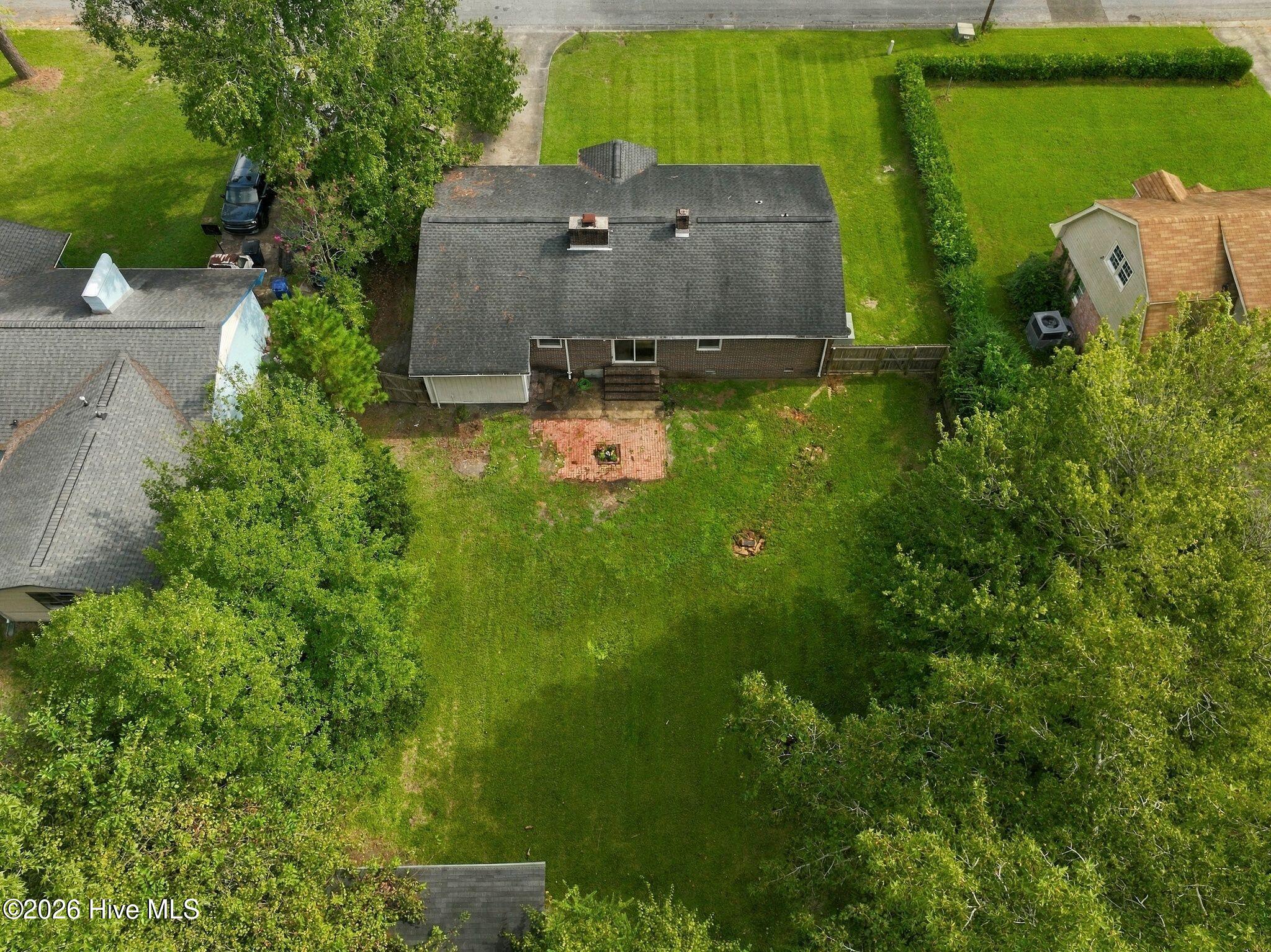 811 Little John Avenue Property Photo 24