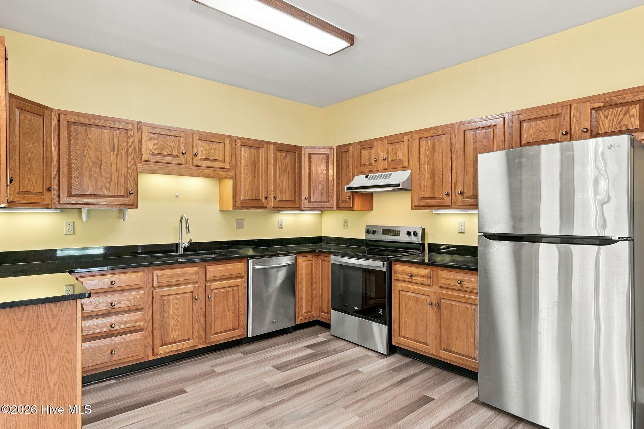 140 Safford Drive Property Photo 18