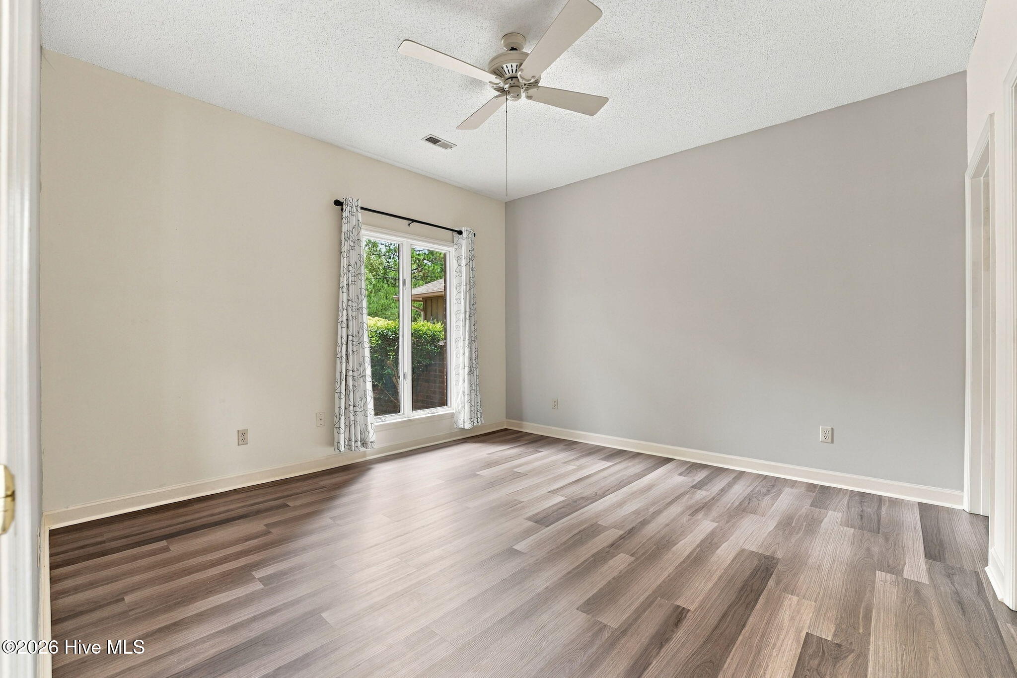 140 Safford Drive Property Photo 28