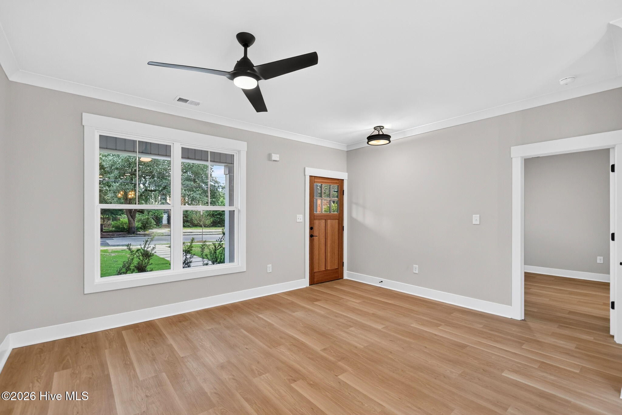 2303 Chestnut Street Property Photo 10