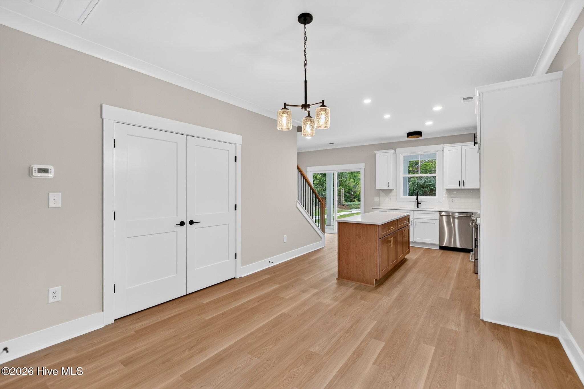 2303 Chestnut Street Property Photo 13