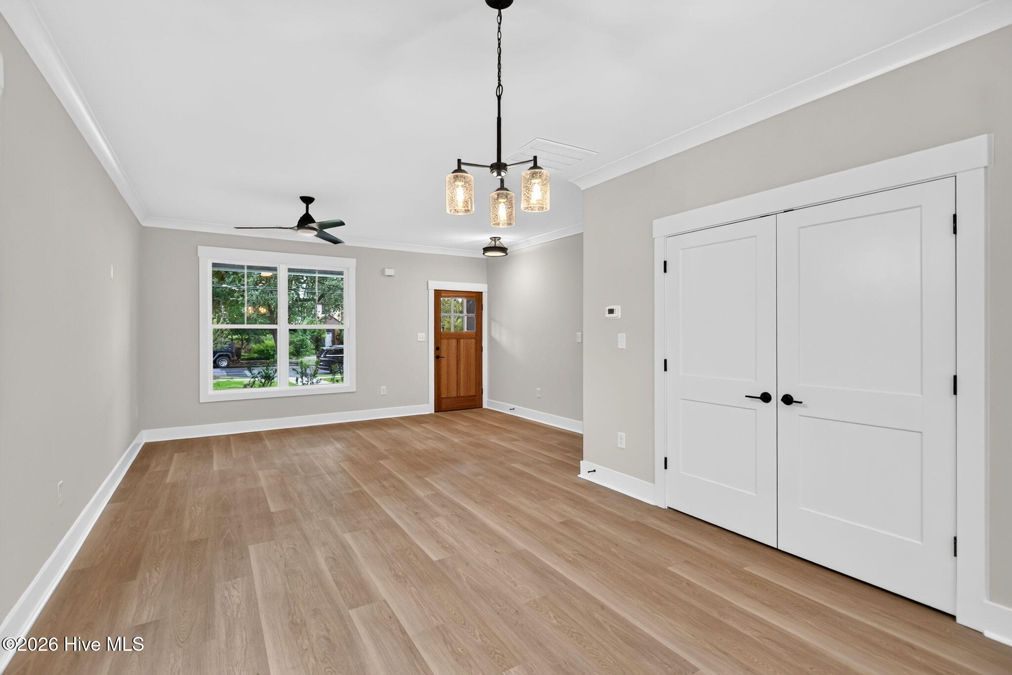 2303 Chestnut Street Property Photo 14