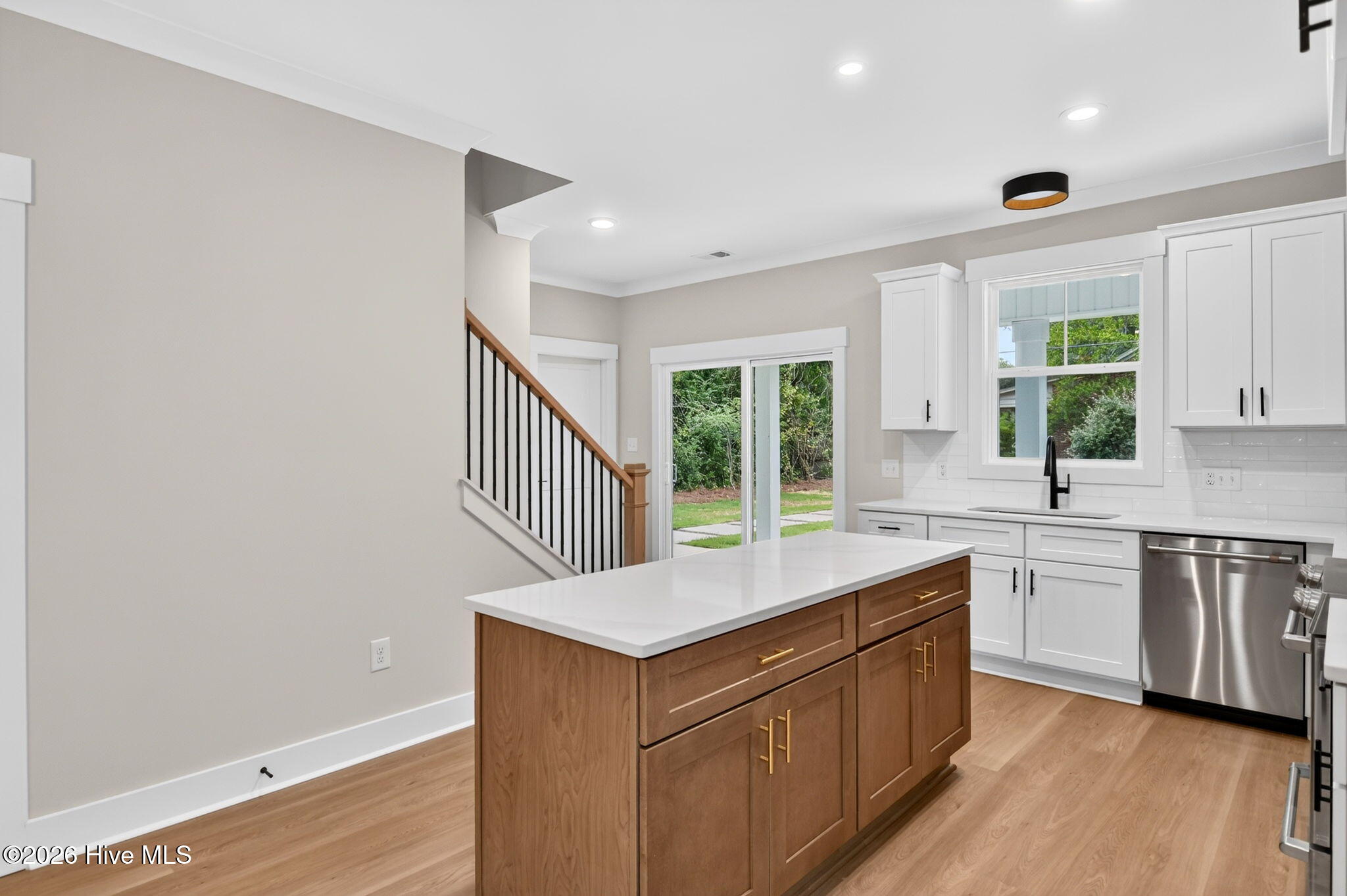 2303 Chestnut Street Property Photo 18
