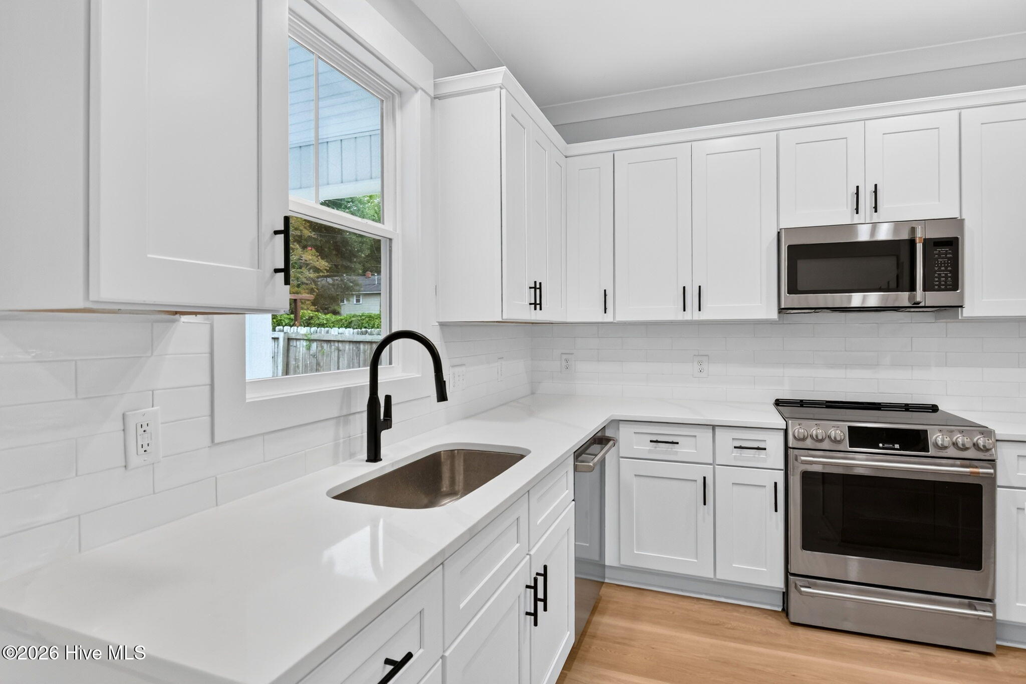 2303 Chestnut Street Property Photo 21