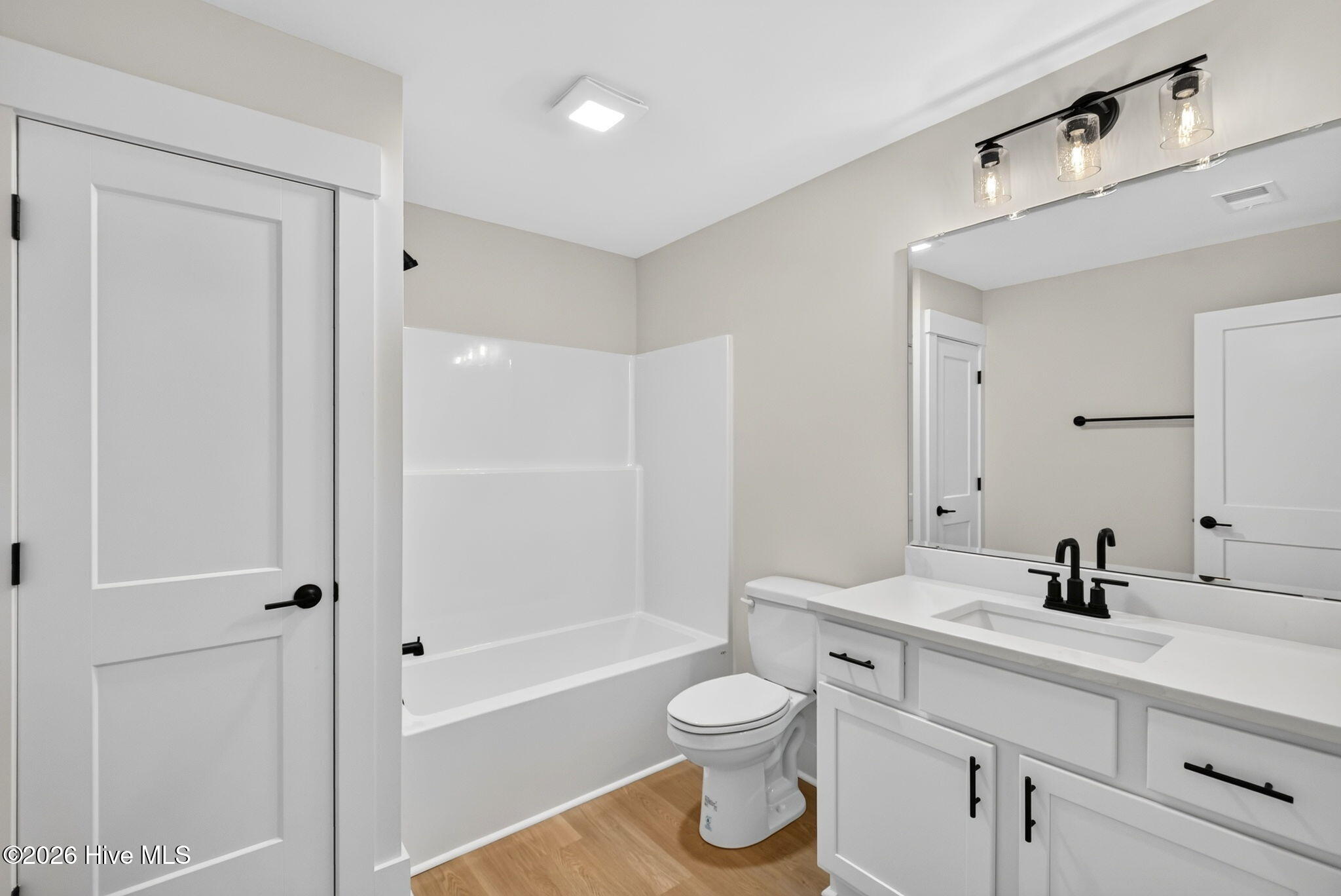 2303 Chestnut Street Property Photo 40