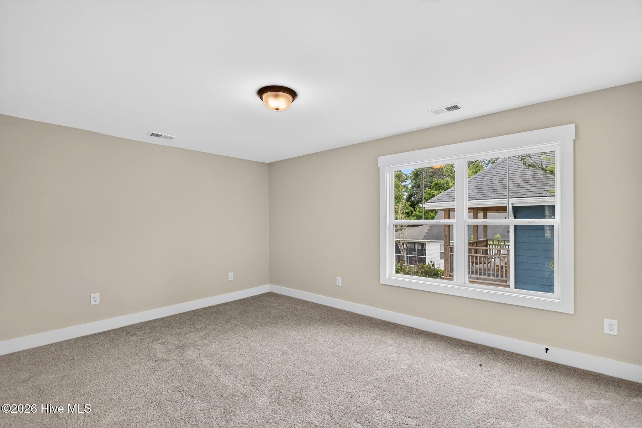 2303 Chestnut Street Property Photo 42