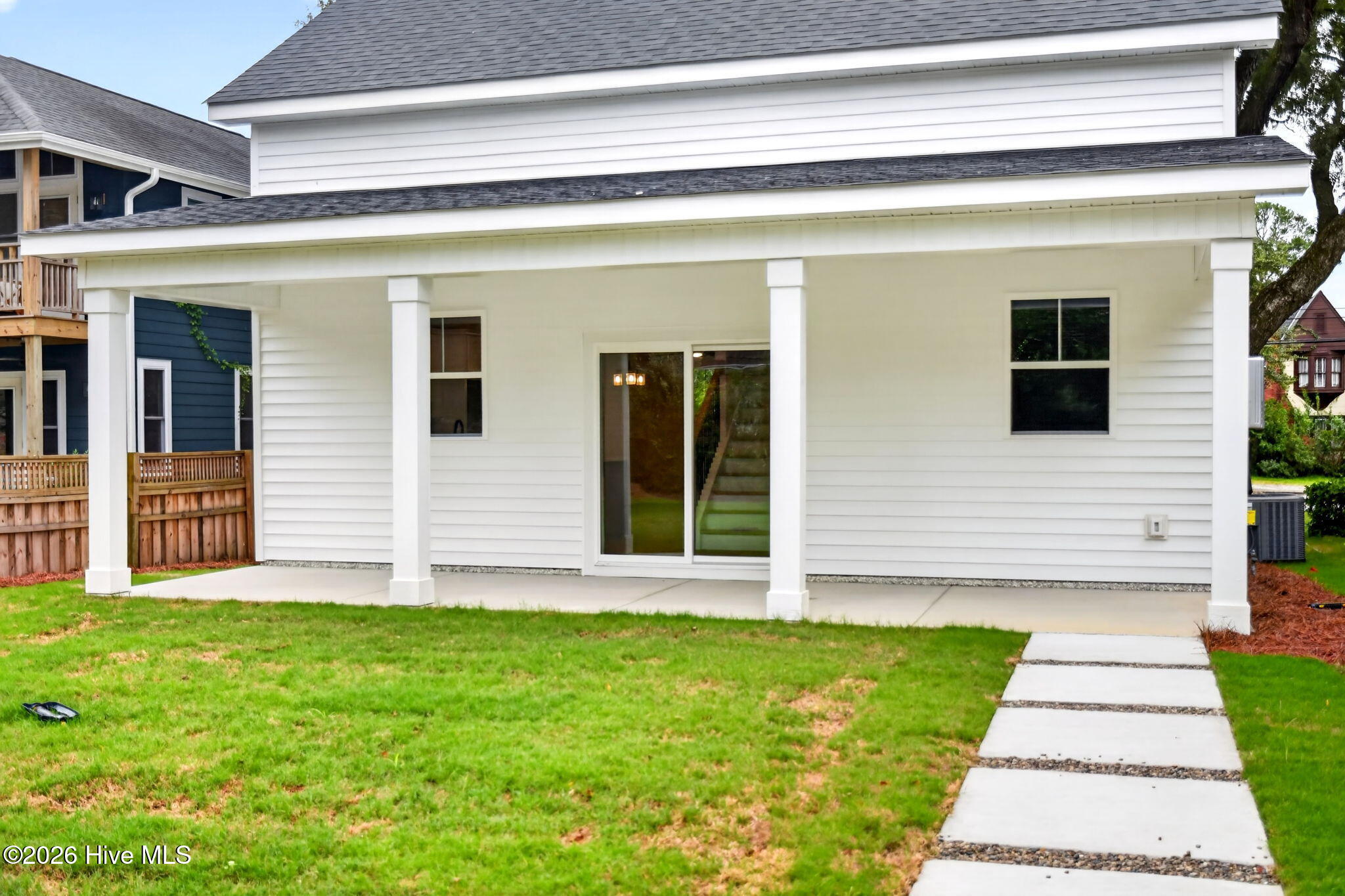 2303 Chestnut Street Property Photo 49