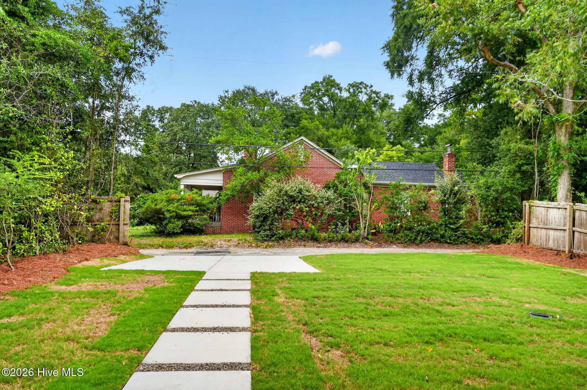 2303 Chestnut Street Property Photo 51