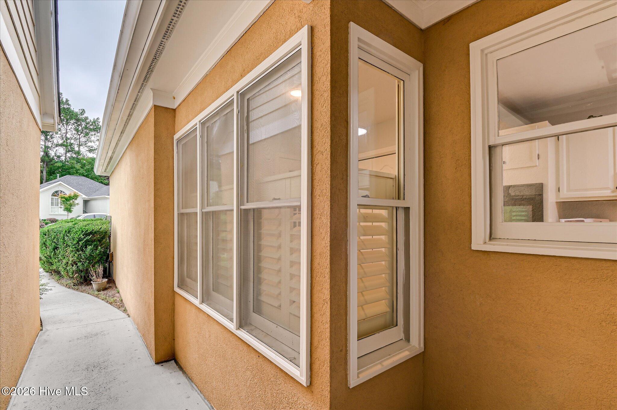 2827 Springwood Drive Property Photo 6