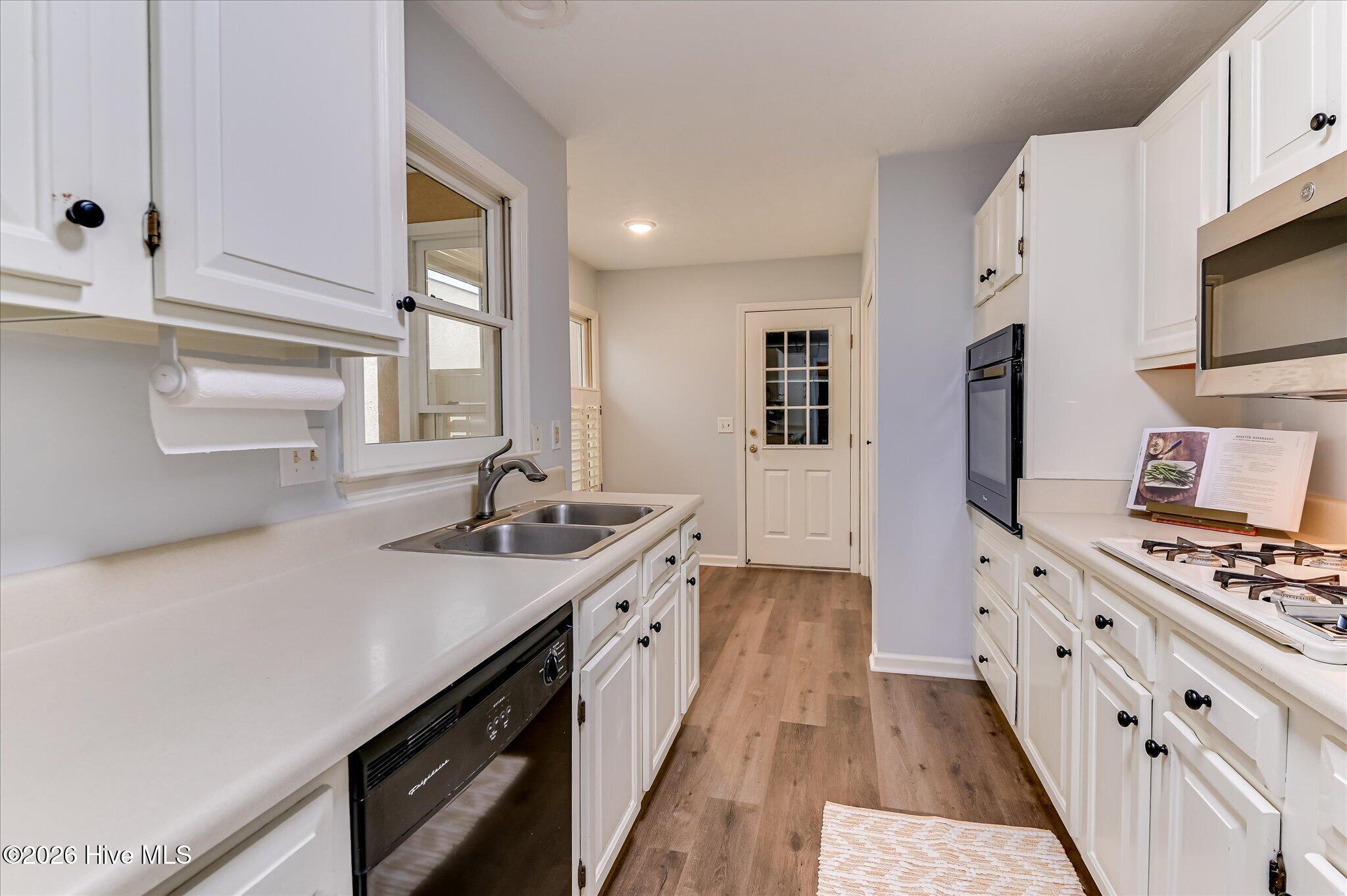 2827 Springwood Drive Property Photo 17