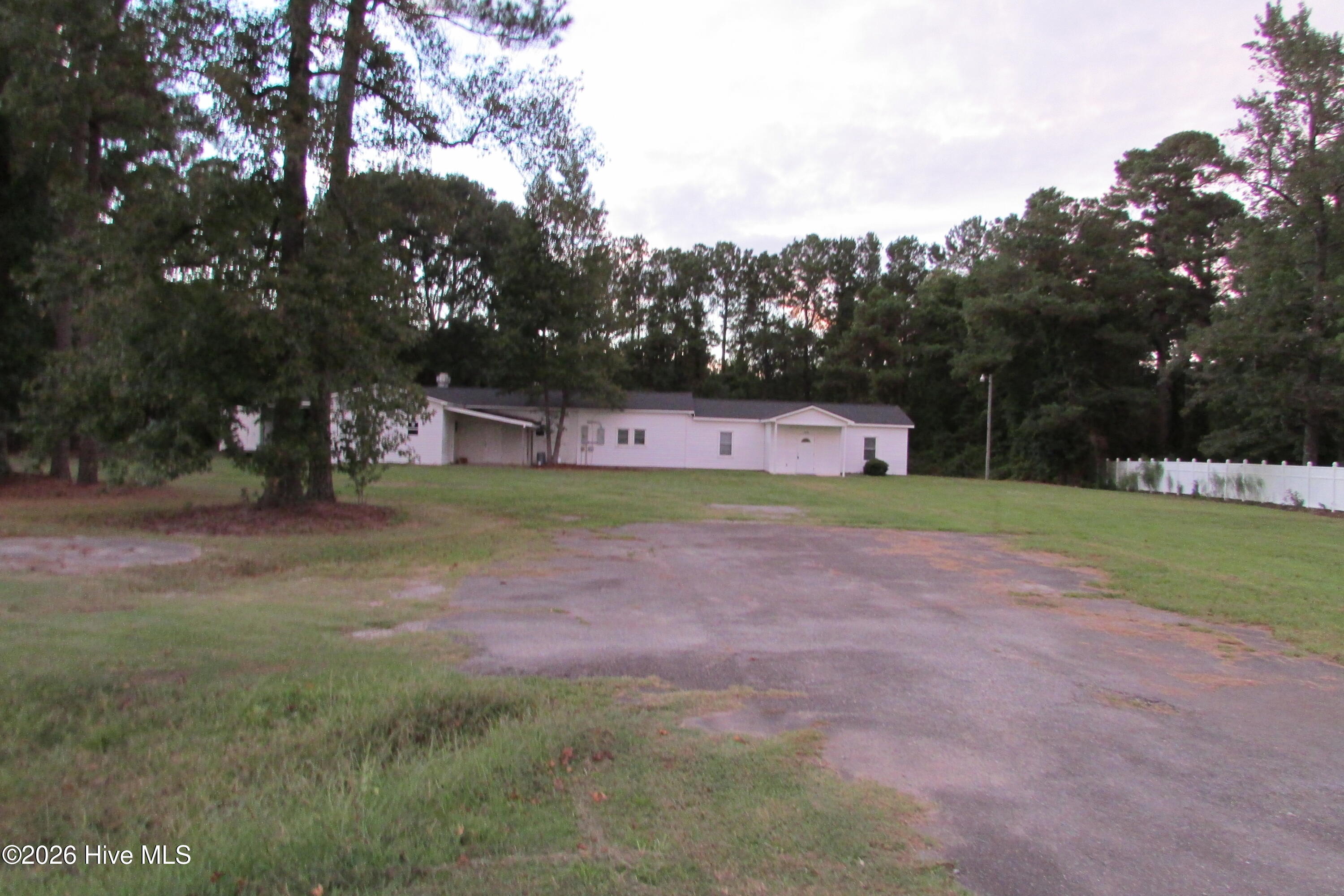 2347 W Wards Bridge Road Property Photo 3