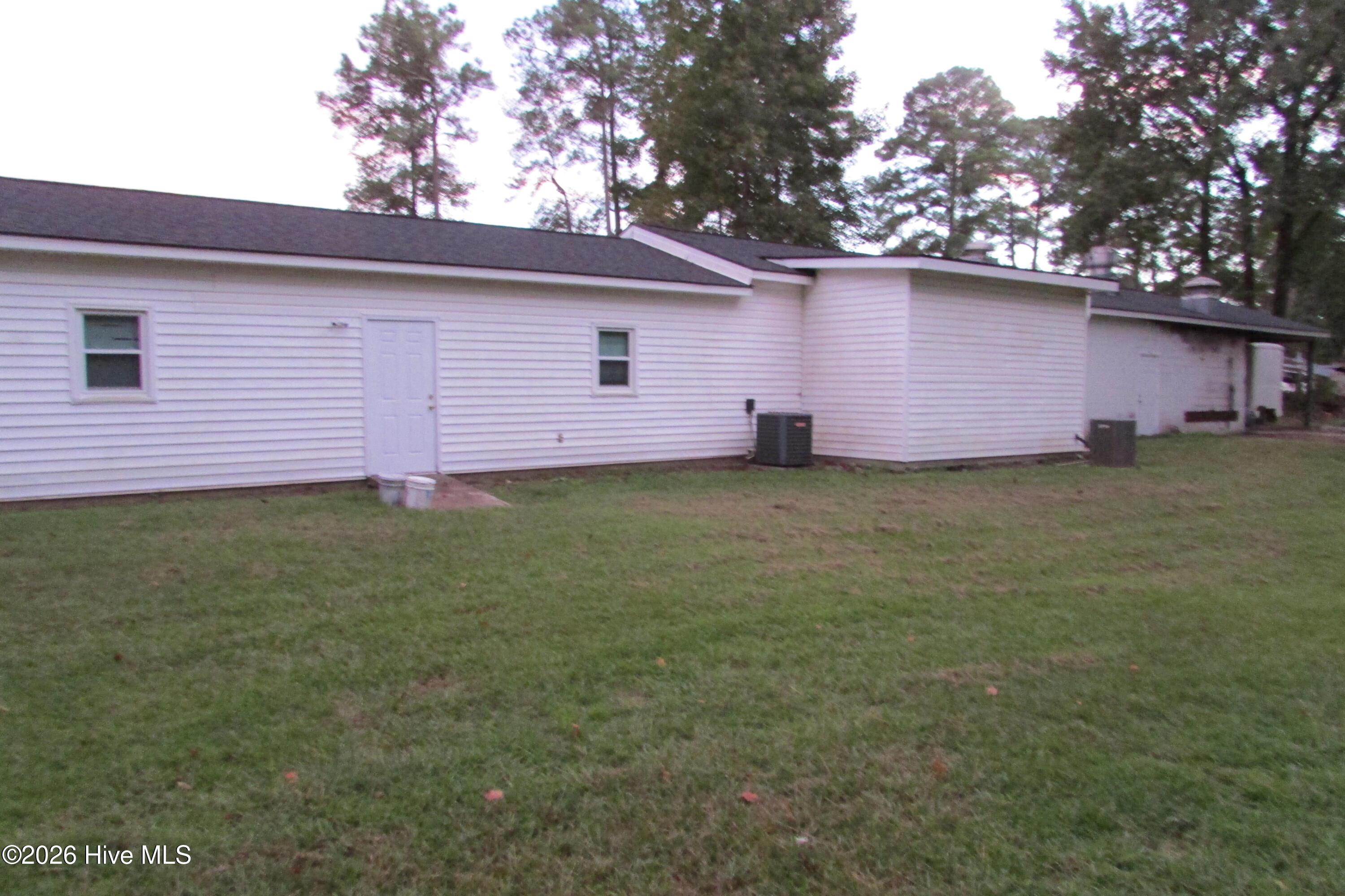 2347 W Wards Bridge Road Property Photo 5