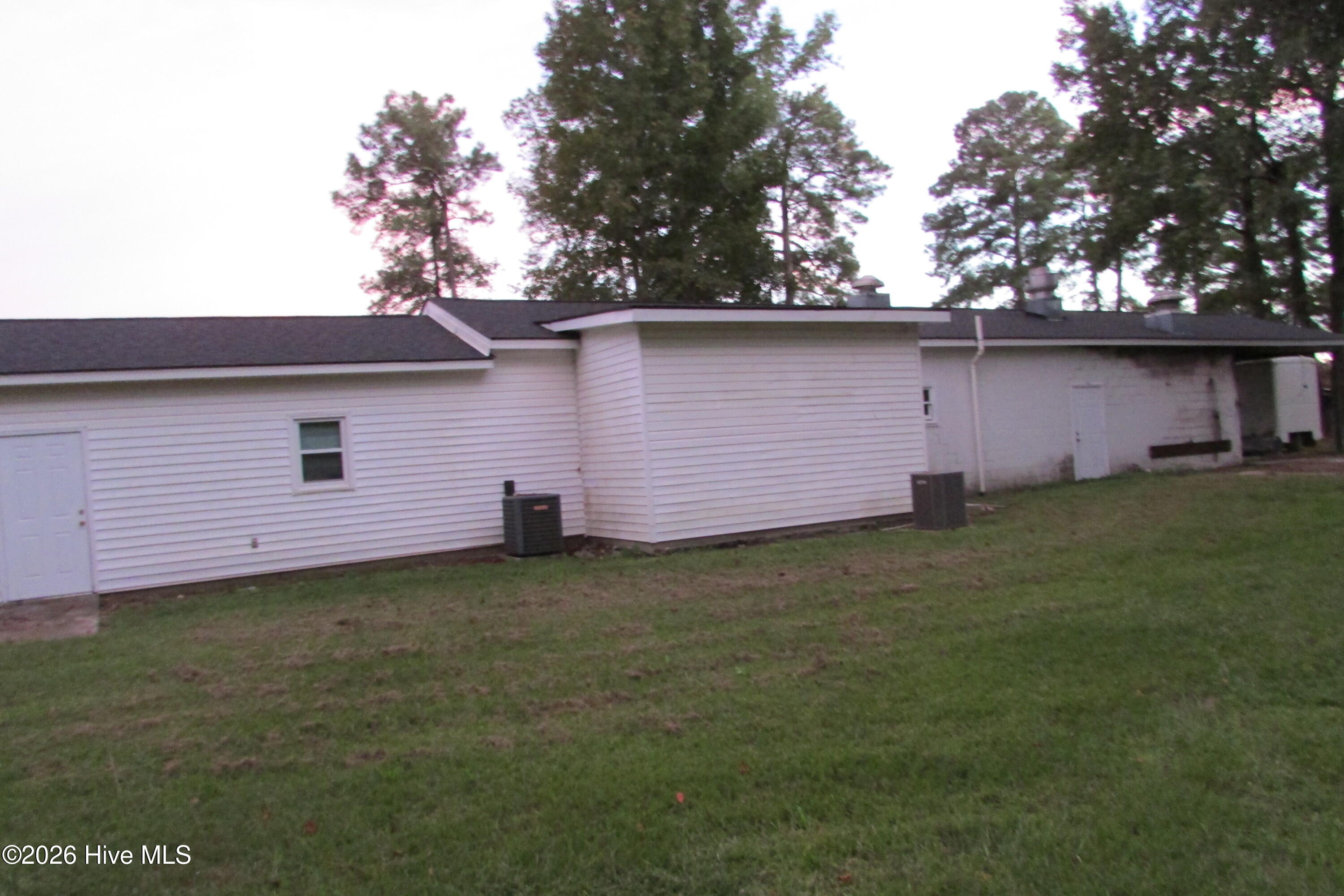 2347 W Wards Bridge Road Property Photo 6