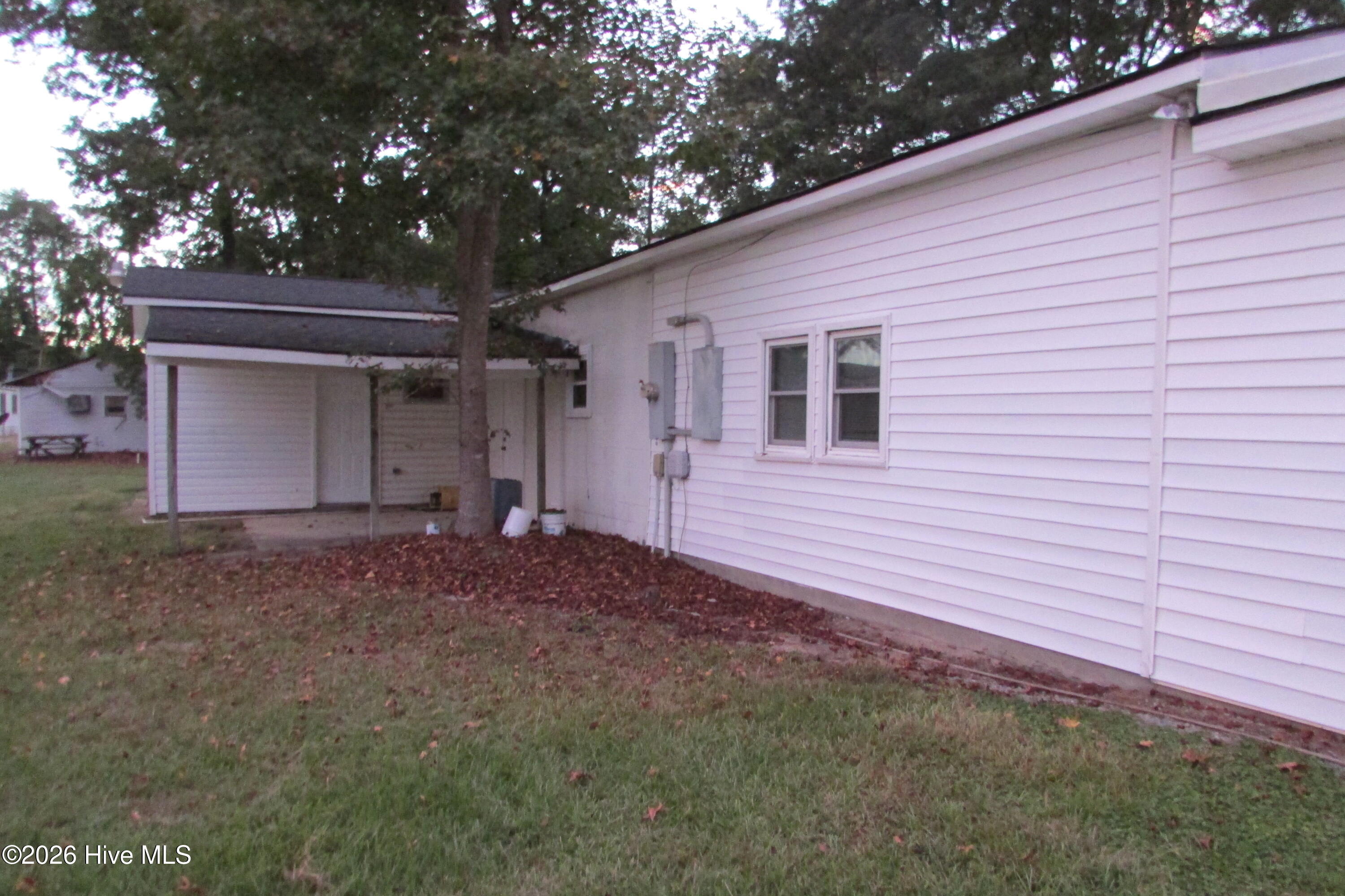 2347 W Wards Bridge Road Property Photo 7