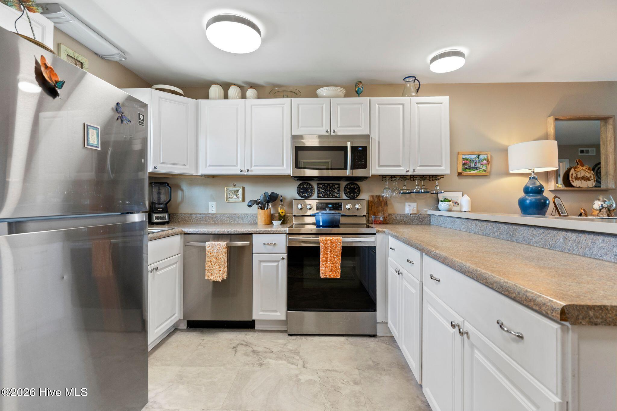 1101 Lake Park Boulevard S C2 Property Photo 6