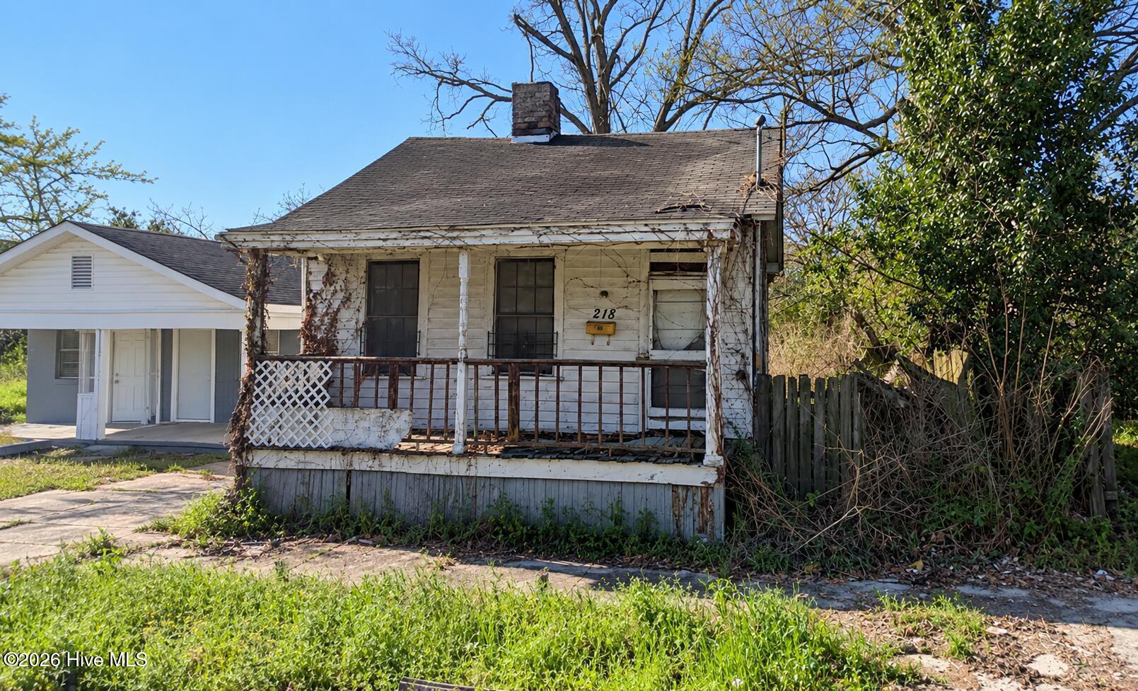 218 Walker Street Property Photo 1